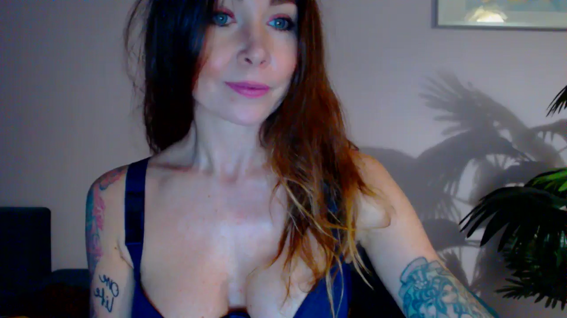 Gallery image thumbnail from Delilah_sweet's myfreecams stream on, 05/15/2024, 17:10 image 4 of 20