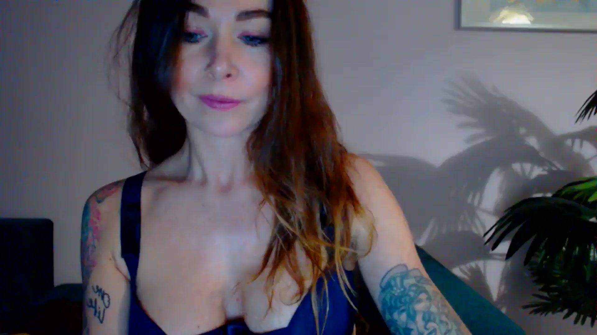 Gallery image thumbnail from Delilah_sweet's myfreecams stream on, 05/15/2024, 17:10 image 10 of 20