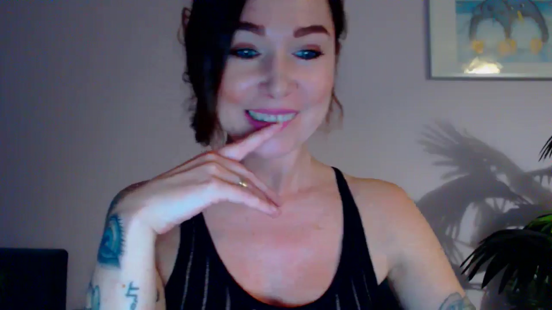 Gallery image thumbnail from Delilah_sweet's myfreecams stream on, 05/20/2024, 15:42 image 14 of 20