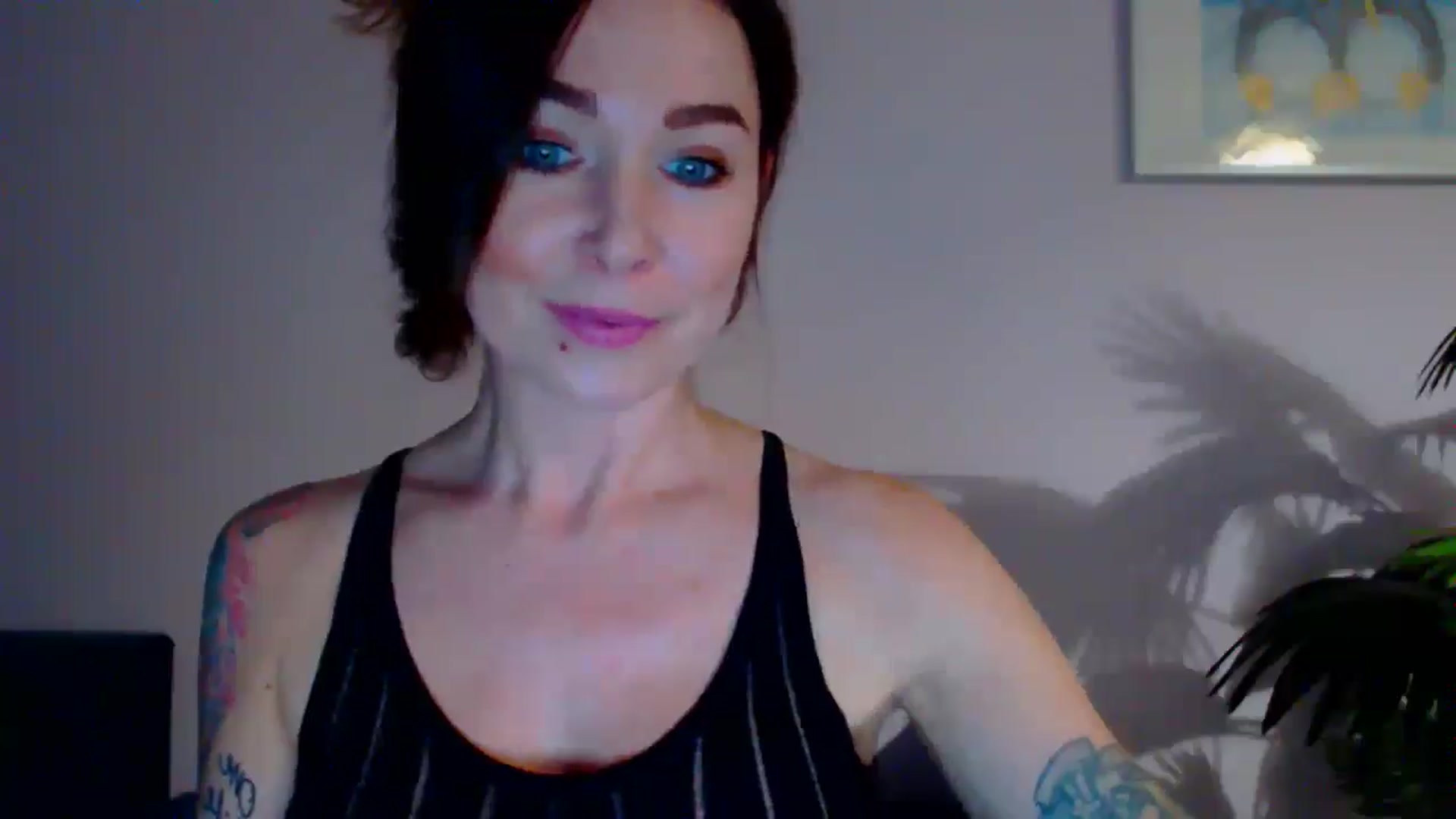 Gallery image thumbnail from Delilah_sweet's myfreecams stream on, 05/20/2024, 15:58 image 17 of 20