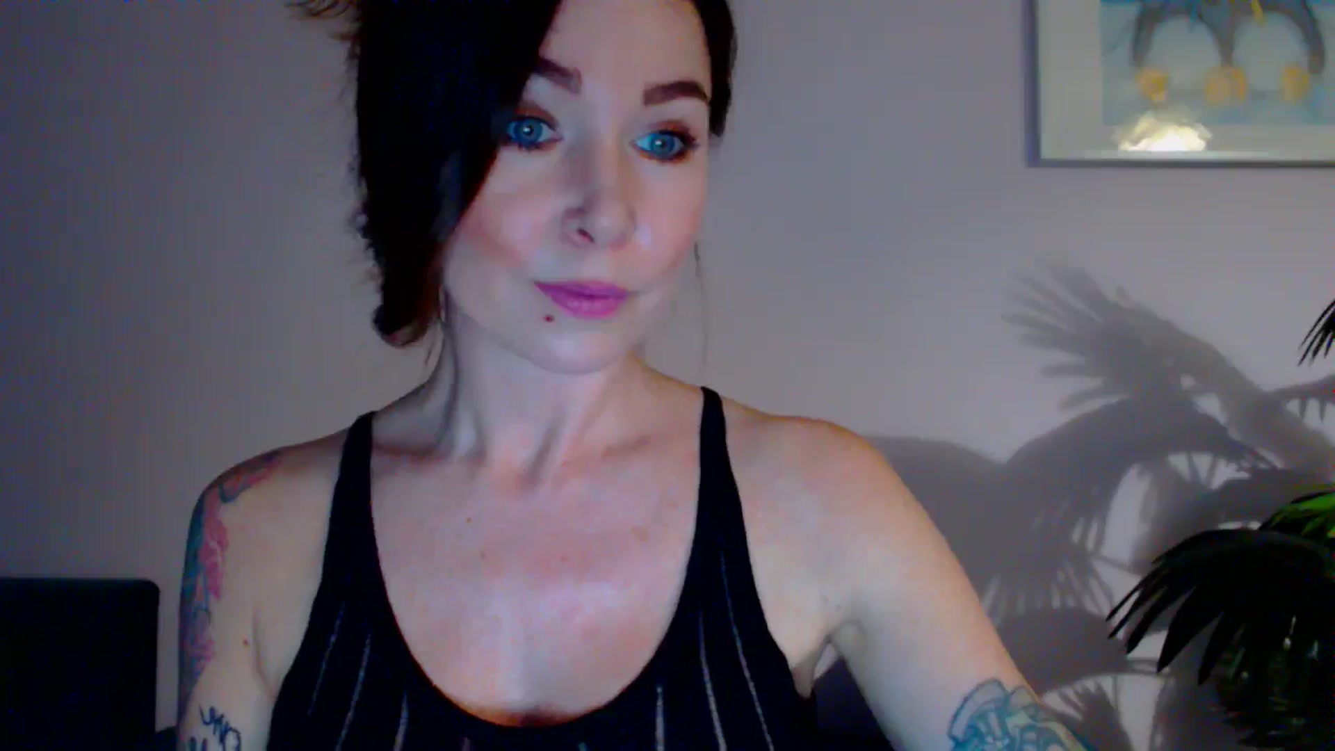 Gallery image thumbnail from Delilah_sweet's myfreecams stream on, 05/20/2024, 15:58 image 14 of 20