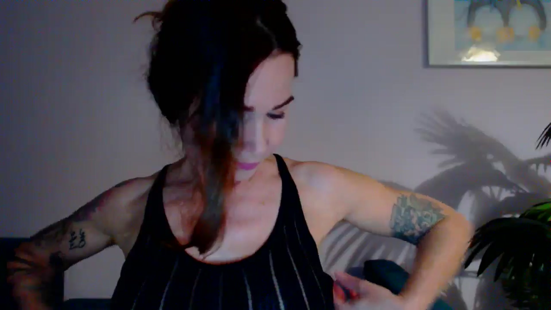 Gallery image thumbnail from Delilah_sweet's myfreecams stream on, 05/20/2024, 16:19 image 13 of 20