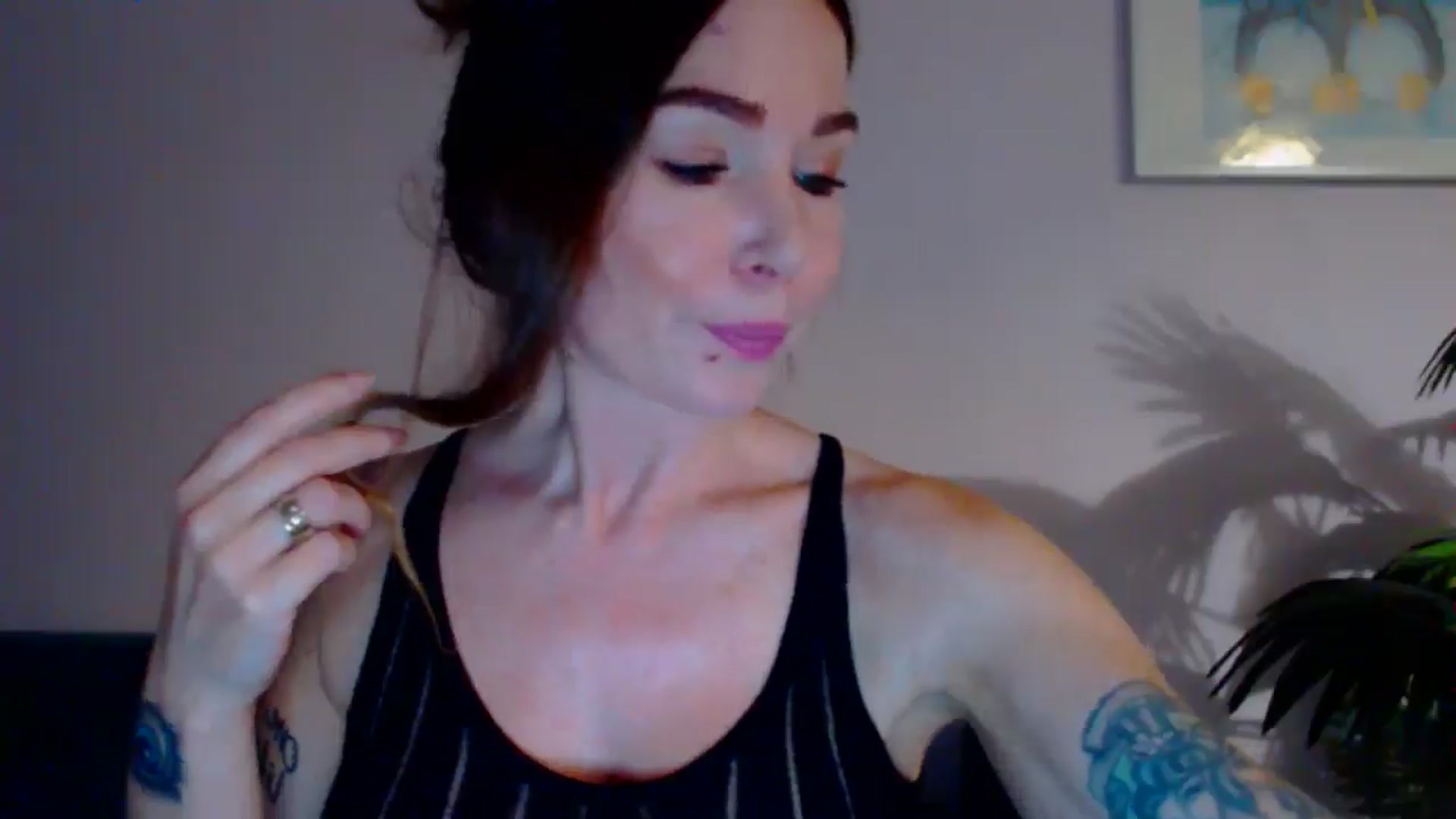 Gallery image thumbnail from Delilah_sweet's myfreecams stream on, 05/20/2024, 16:19 image 4 of 20