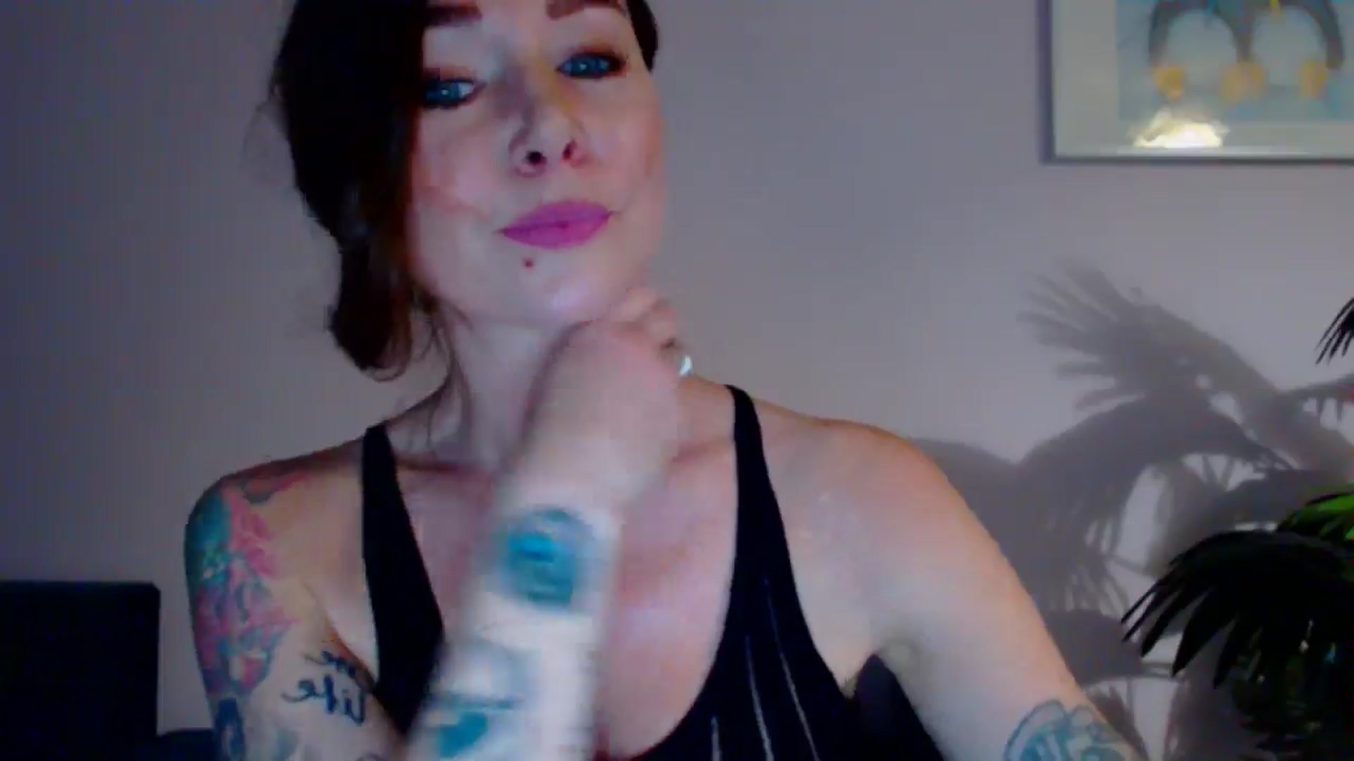 Gallery image thumbnail from Delilah_sweet's myfreecams stream on, 05/20/2024, 16:19 image 11 of 20