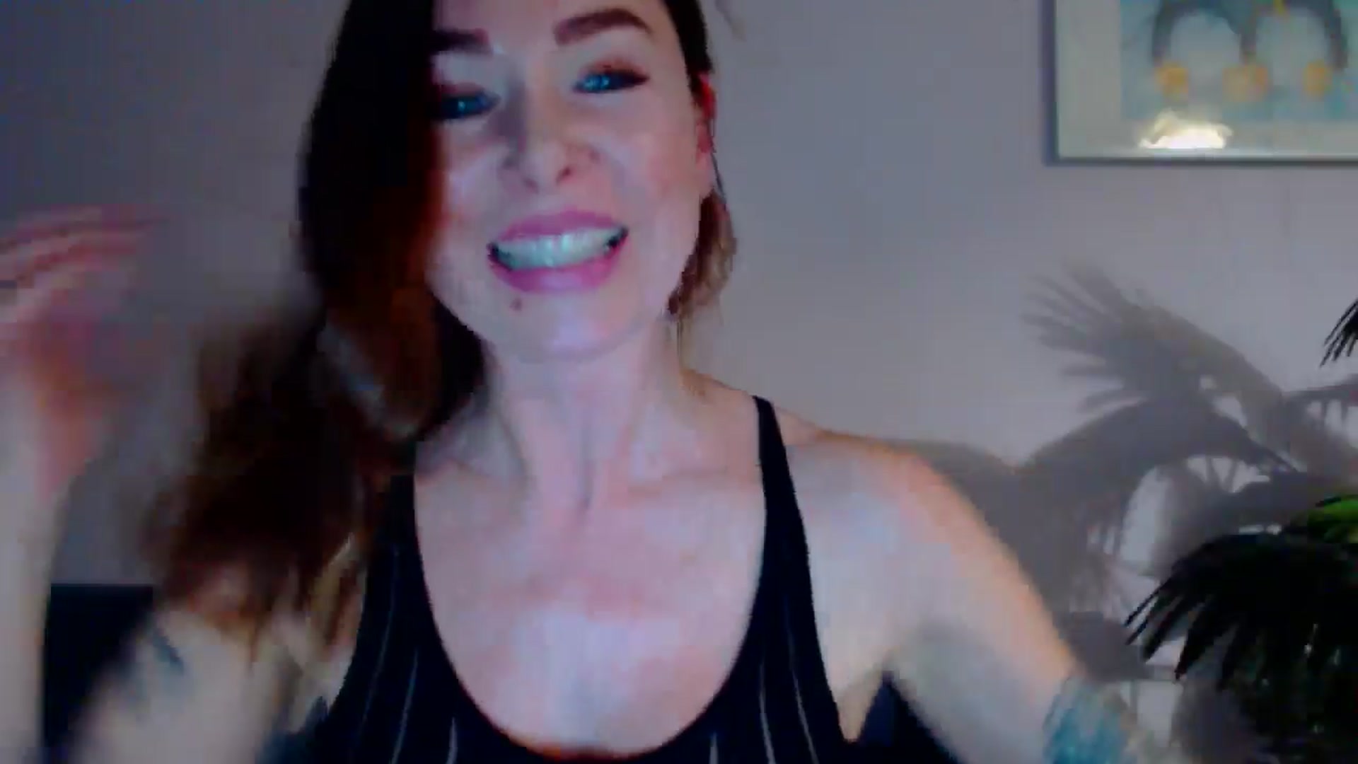Gallery image thumbnail from Delilah_sweet's myfreecams stream on, 05/20/2024, 16:19 image 7 of 20