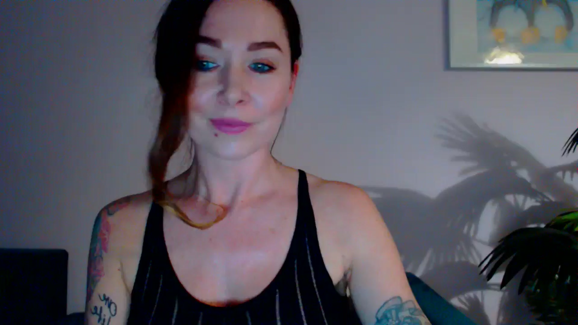 Gallery image thumbnail from Delilah_sweet's myfreecams stream on, 05/20/2024, 16:19 image 17 of 20