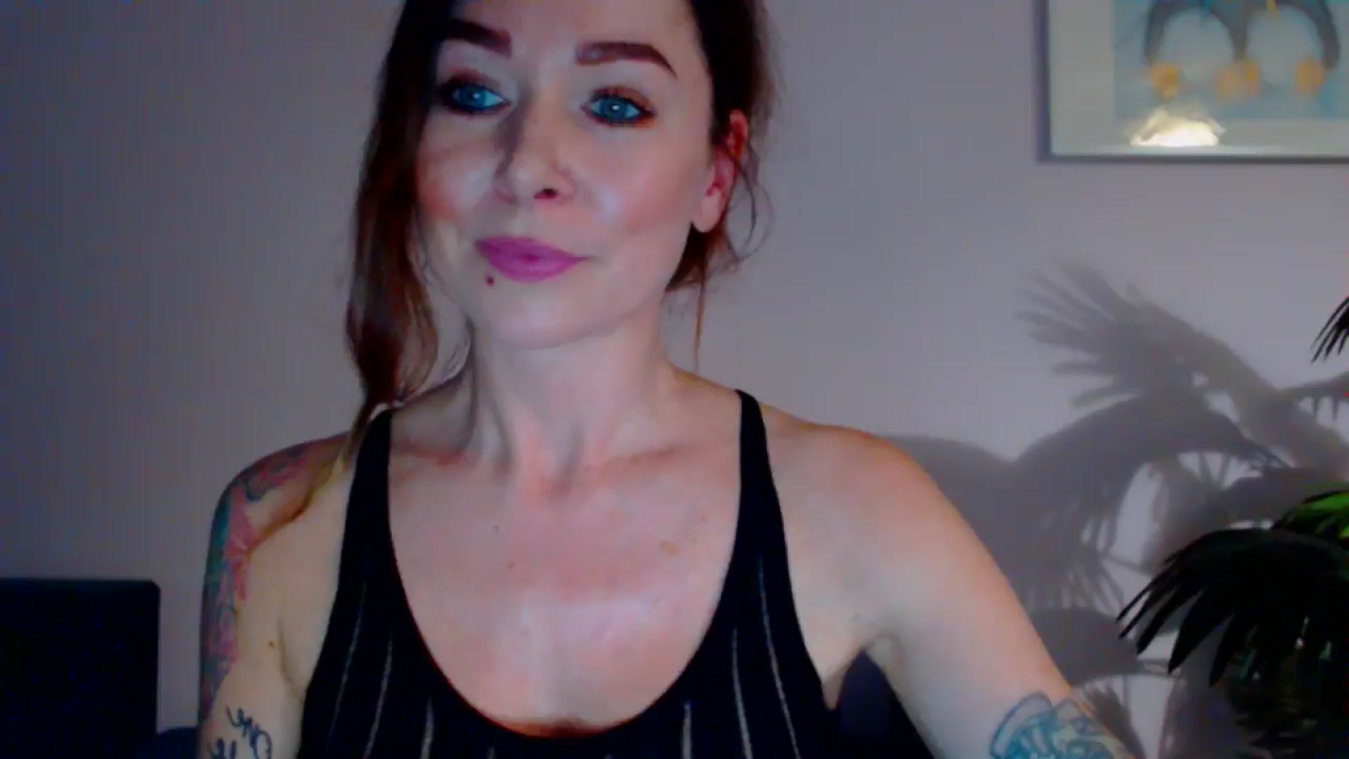 Gallery image thumbnail from Delilah_sweet's myfreecams stream on, 05/20/2024, 16:19 image 5 of 20