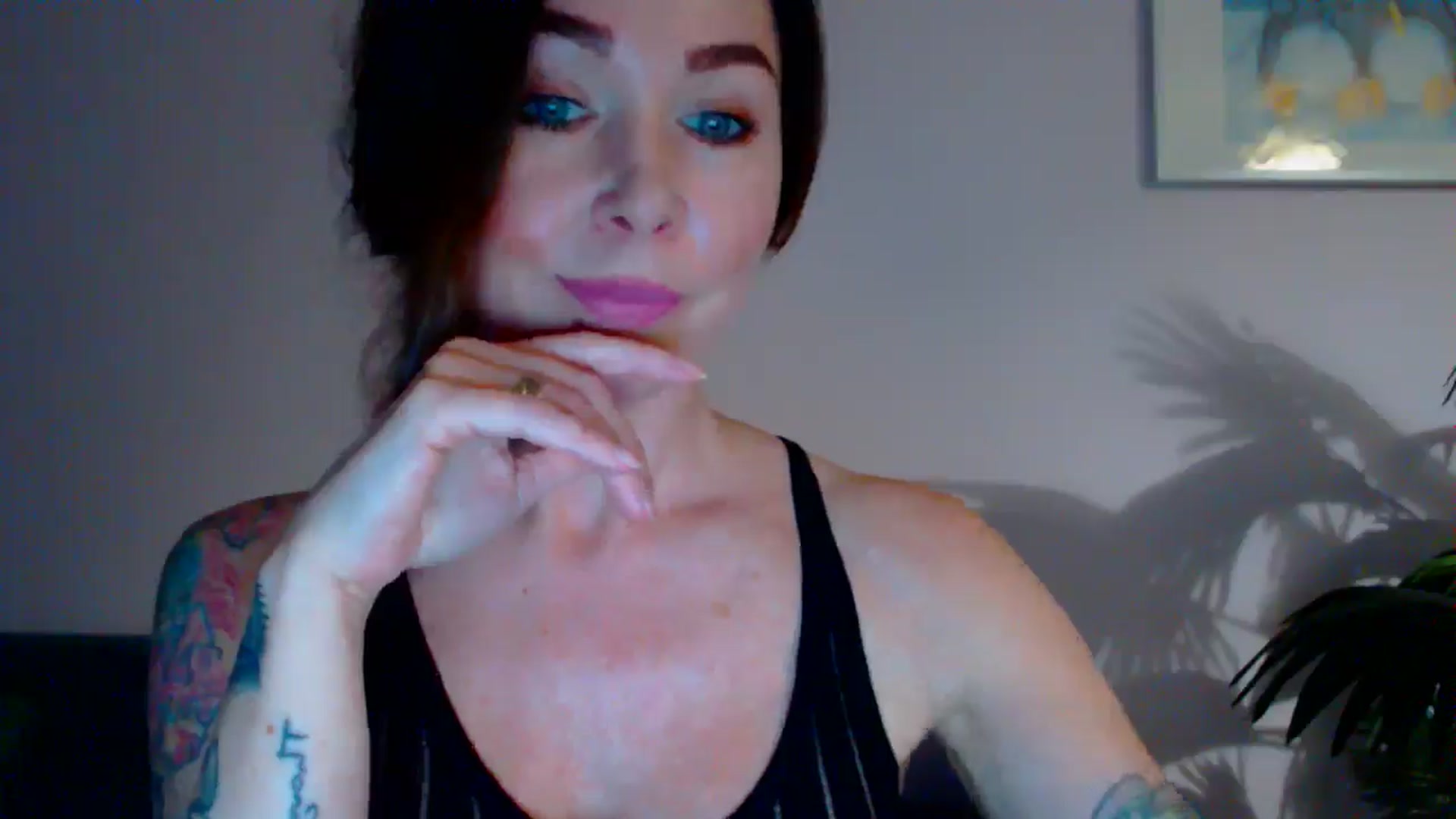Gallery image thumbnail from Delilah_sweet's myfreecams stream on, 05/20/2024, 16:32 image 19 of 20