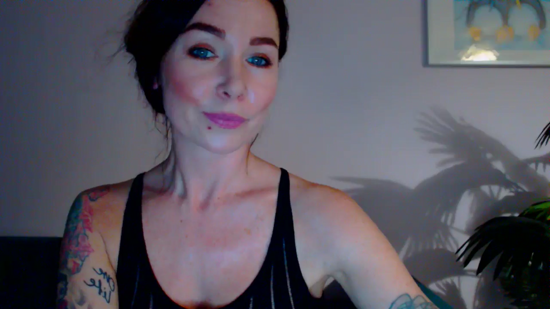Gallery image thumbnail from Delilah_sweet's myfreecams stream on, 05/20/2024, 16:32 image 3 of 20