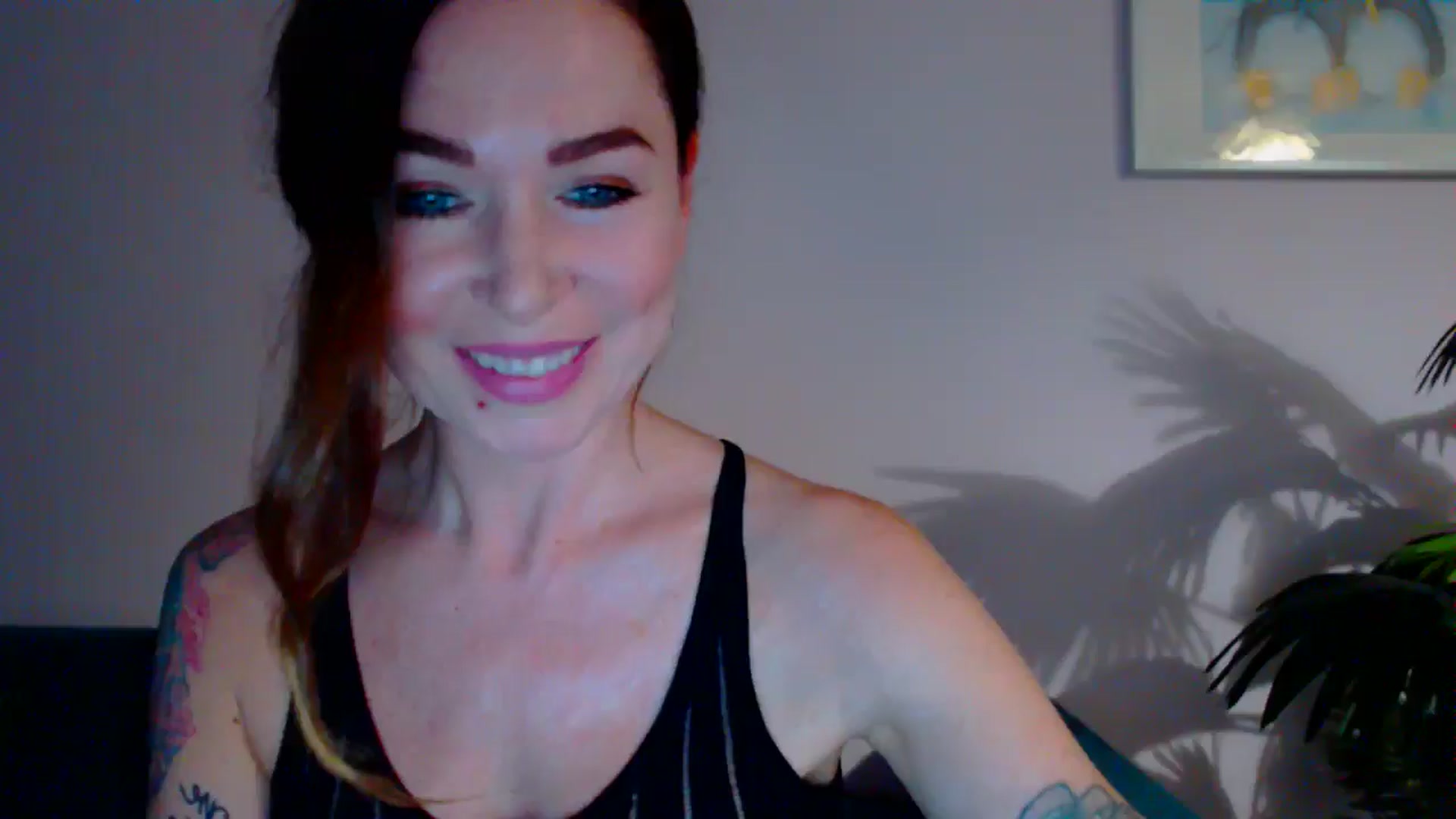 Gallery image thumbnail from Delilah_sweet's myfreecams stream on, 05/20/2024, 16:32 image 1 of 20