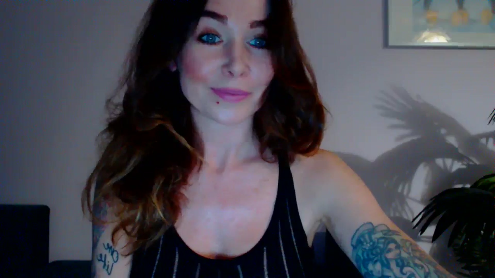Gallery image thumbnail from Delilah_sweet's myfreecams stream on, 05/20/2024, 16:56 image 6 of 20