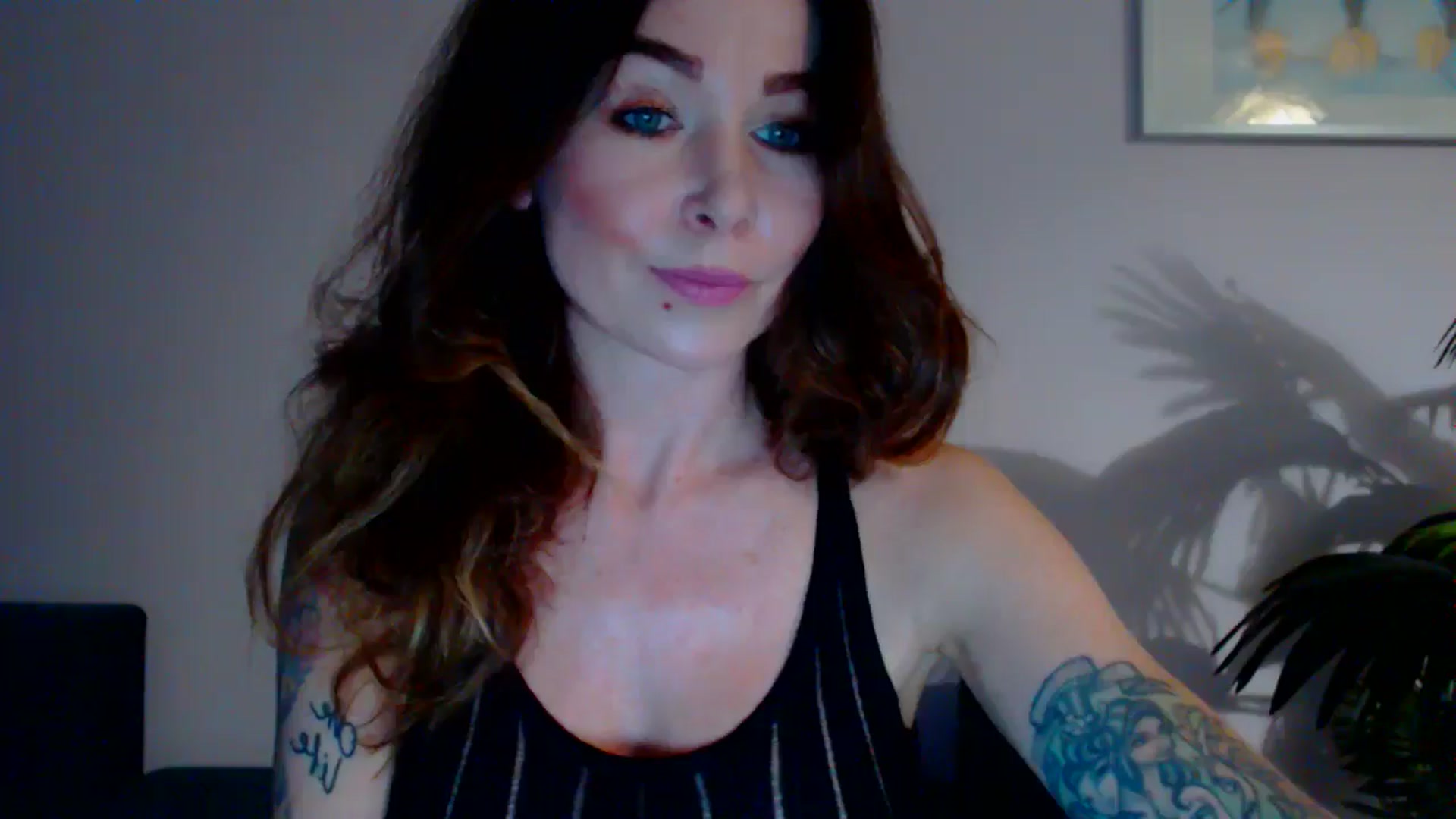 Gallery image thumbnail from Delilah_sweet's myfreecams stream on, 05/20/2024, 16:56 image 5 of 20