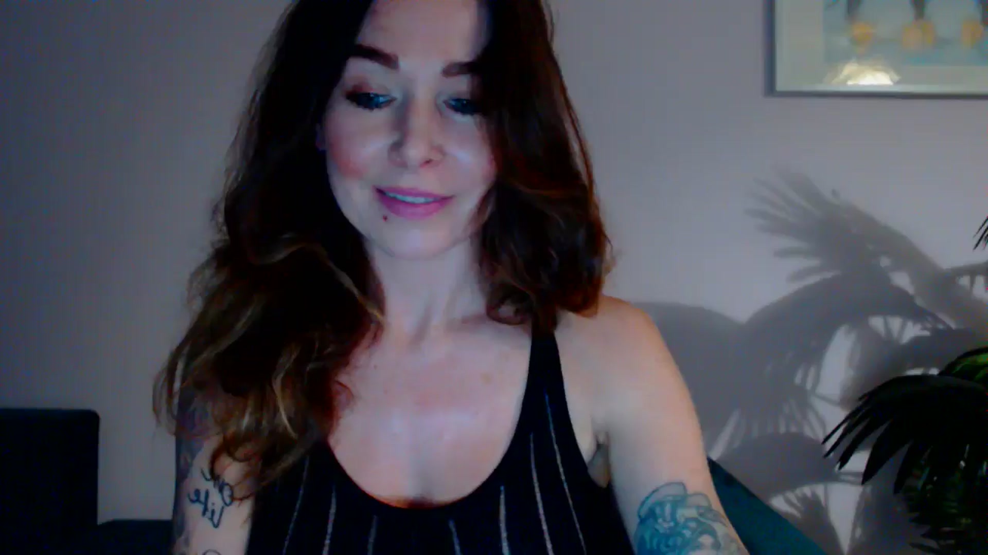 Gallery image thumbnail from Delilah_sweet's myfreecams stream on, 05/20/2024, 16:56 image 9 of 20