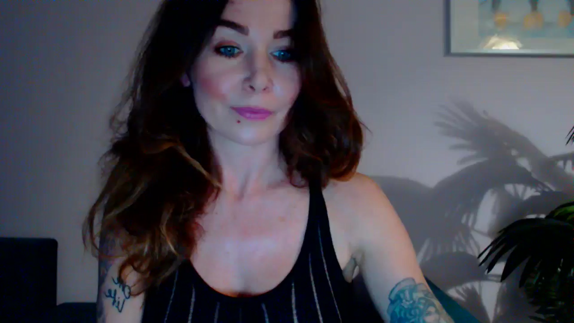 Gallery image thumbnail from Delilah_sweet's myfreecams stream on, 05/20/2024, 16:56 image 4 of 20