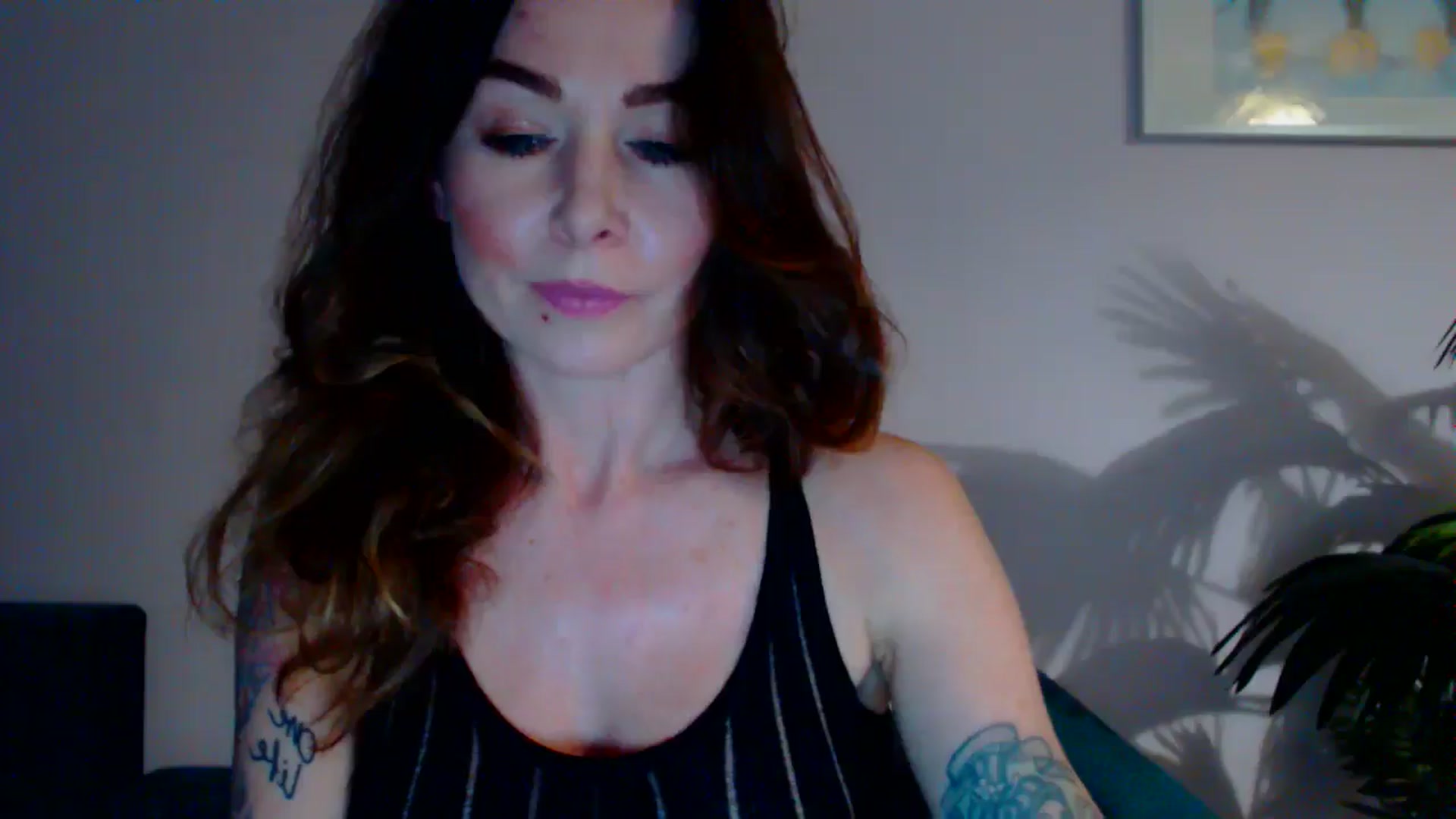 Gallery image thumbnail from Delilah_sweet's myfreecams stream on, 05/20/2024, 16:56 image 3 of 20