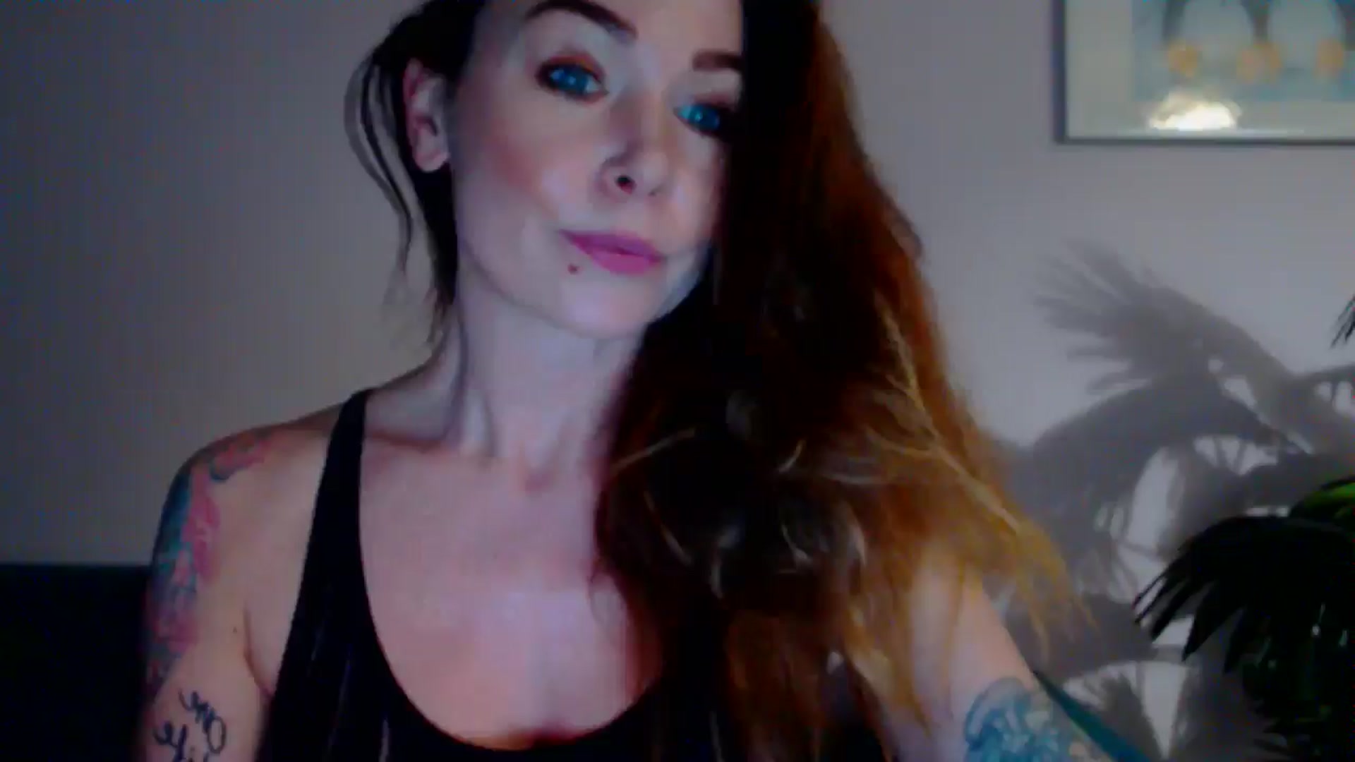 Gallery image thumbnail from Delilah_sweet's myfreecams stream on, 05/20/2024, 18:19 image 12 of 20