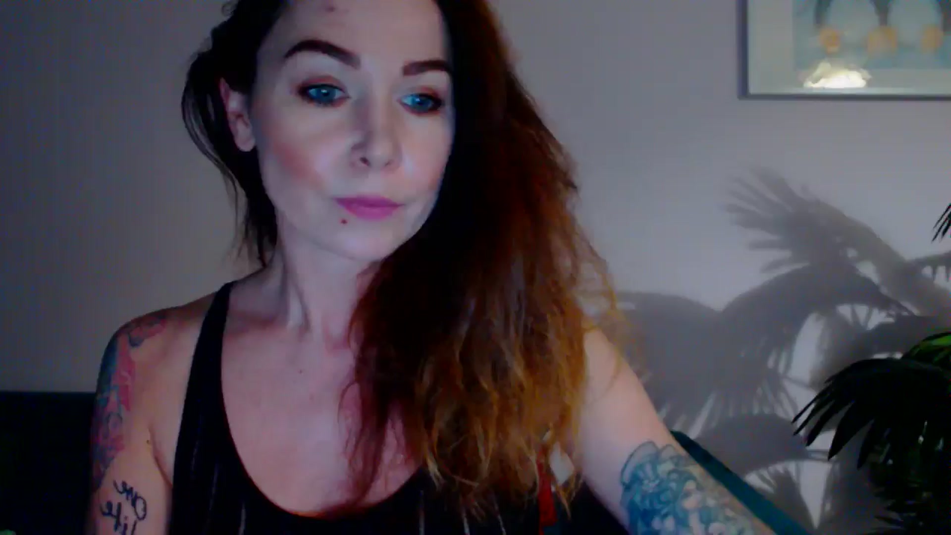Gallery image thumbnail from Delilah_sweet's myfreecams stream on, 05/20/2024, 18:19 image 16 of 20