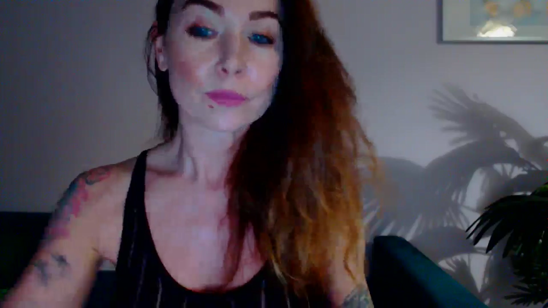 Gallery image thumbnail from Delilah_sweet's myfreecams stream on, 05/20/2024, 18:19 image 17 of 20