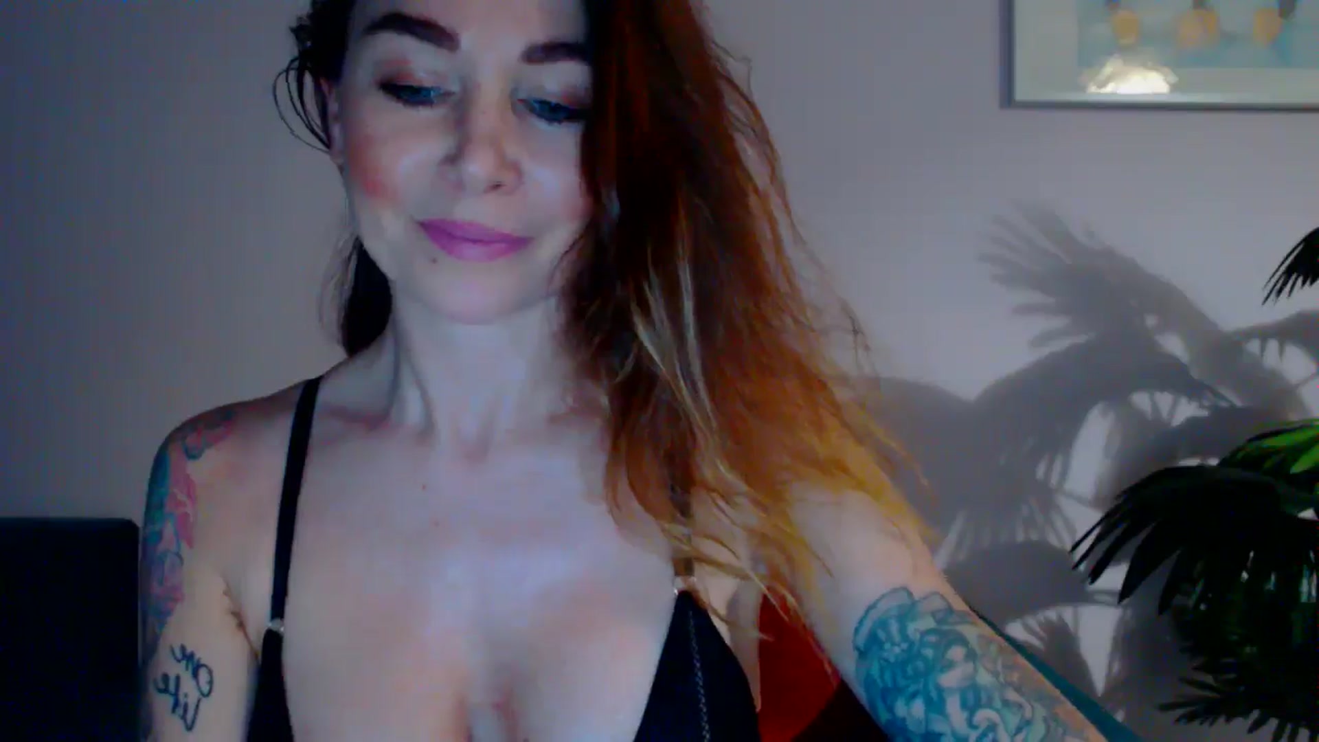 Gallery image thumbnail from Delilah_sweet's myfreecams stream on, 05/21/2024, 16:05 image 2 of 20