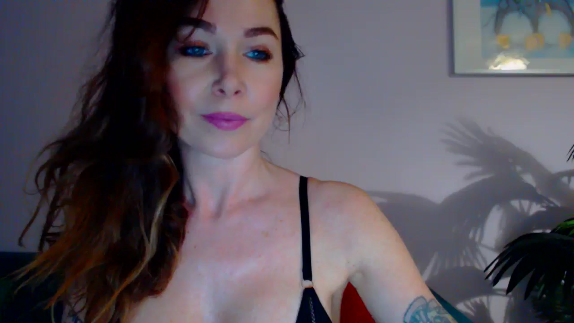 Gallery image thumbnail from Delilah_sweet's myfreecams stream on, 05/22/2024, 15:23 image 4 of 20
