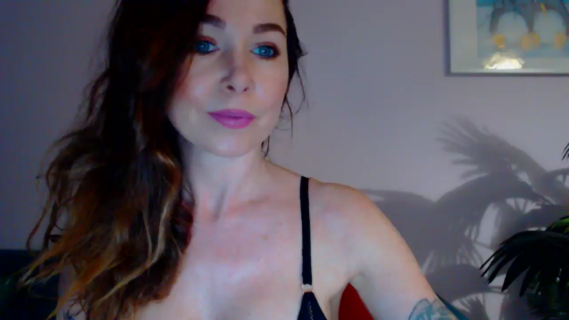 Gallery image thumbnail from Delilah_sweet's myfreecams stream on, 05/22/2024, 15:23 image 6 of 20