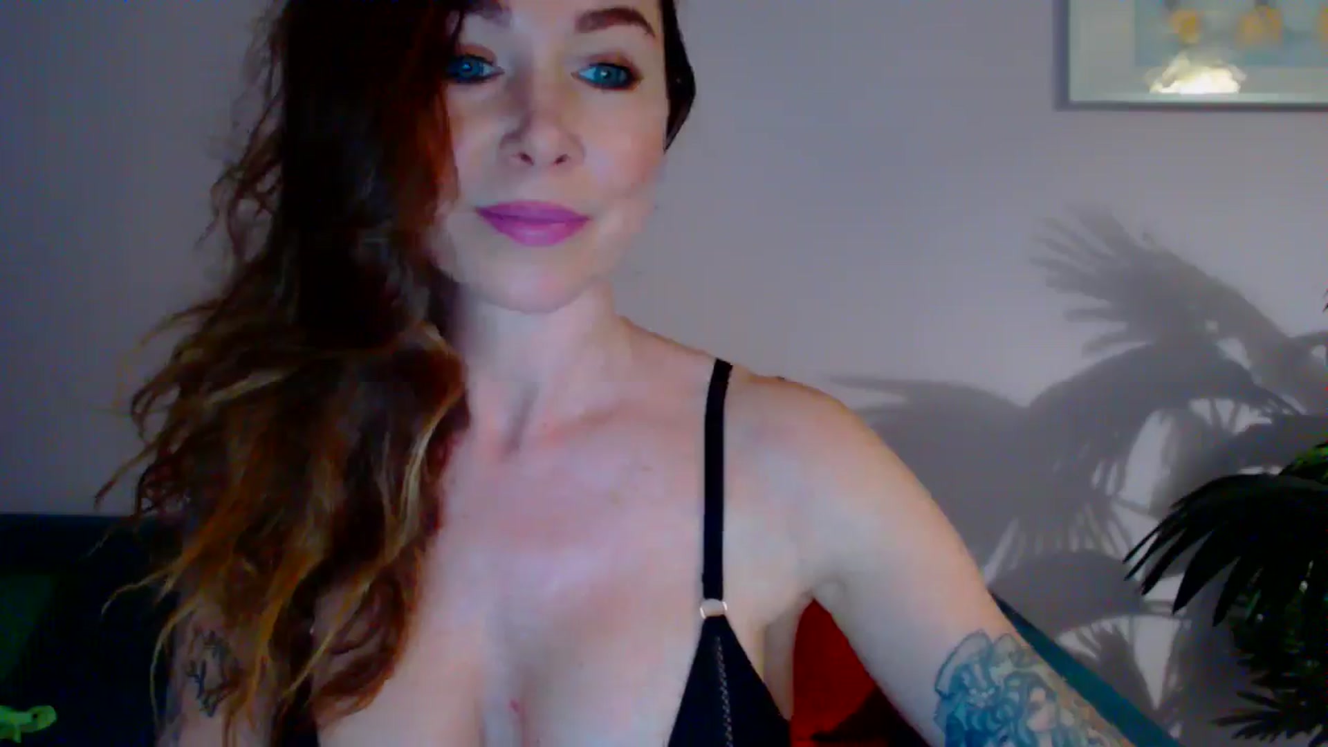 Gallery image thumbnail from Delilah_sweet's myfreecams stream on, 05/22/2024, 15:33 image 16 of 20