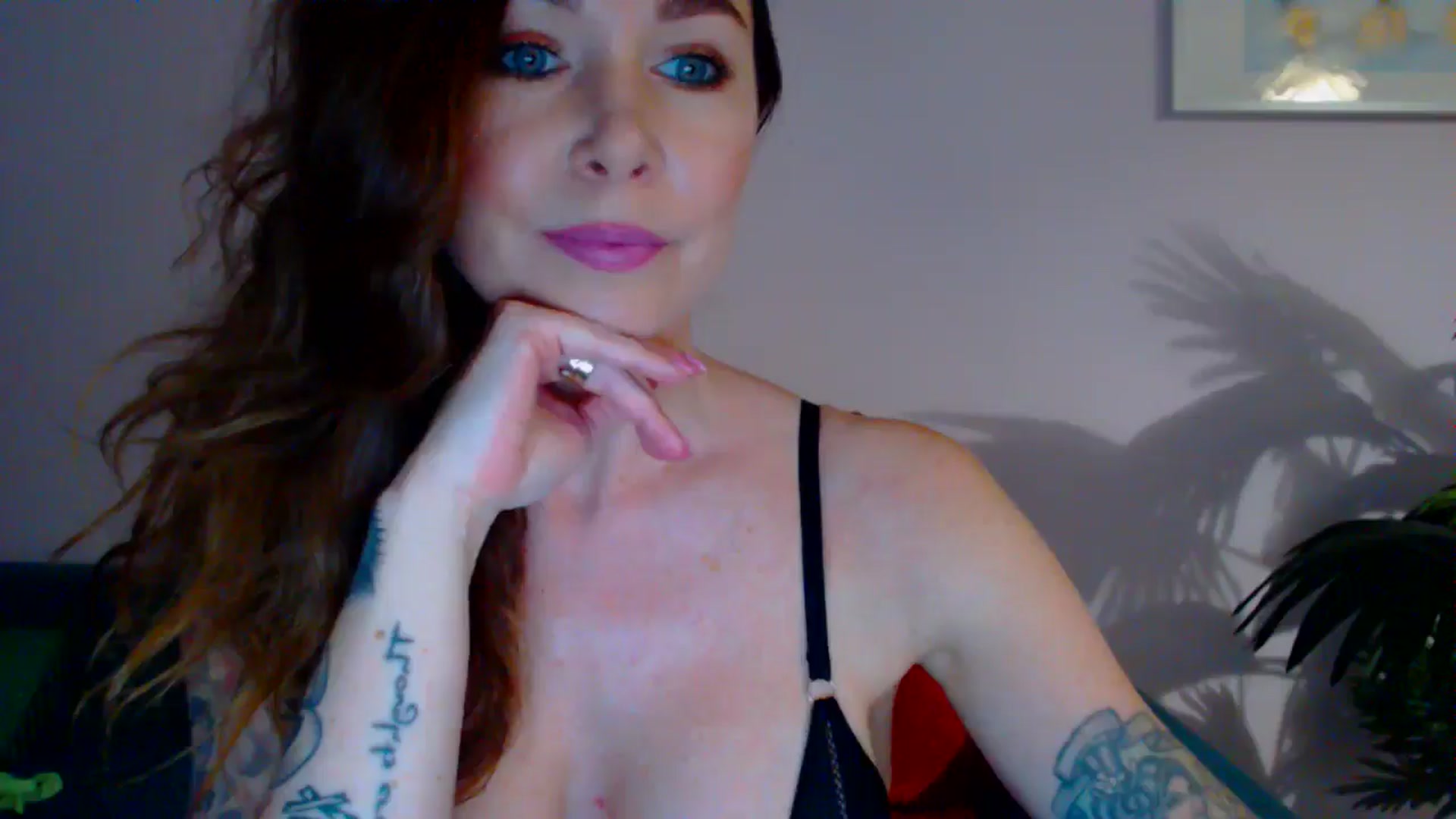Gallery image thumbnail from Delilah_sweet's myfreecams stream on, 05/22/2024, 15:33 image 5 of 20