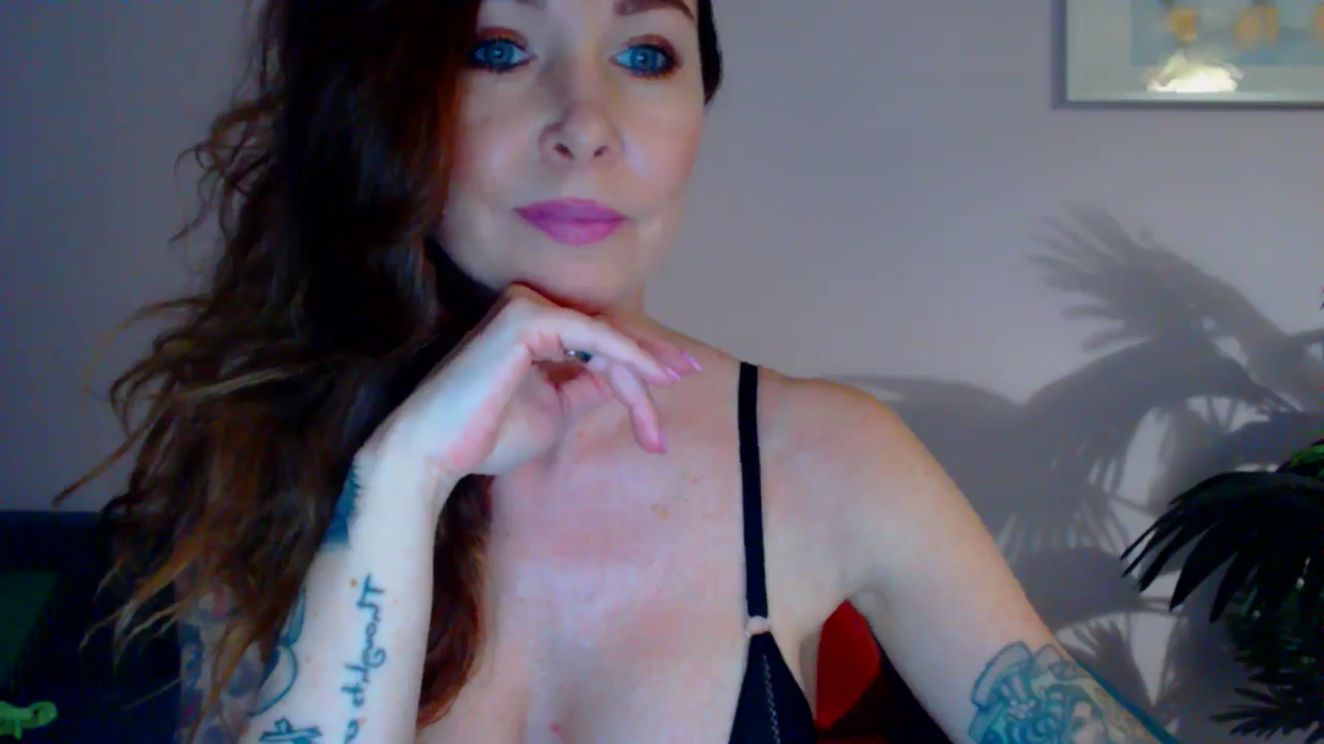 Gallery image thumbnail from Delilah_sweet's myfreecams stream on, 05/22/2024, 15:33 image 2 of 20