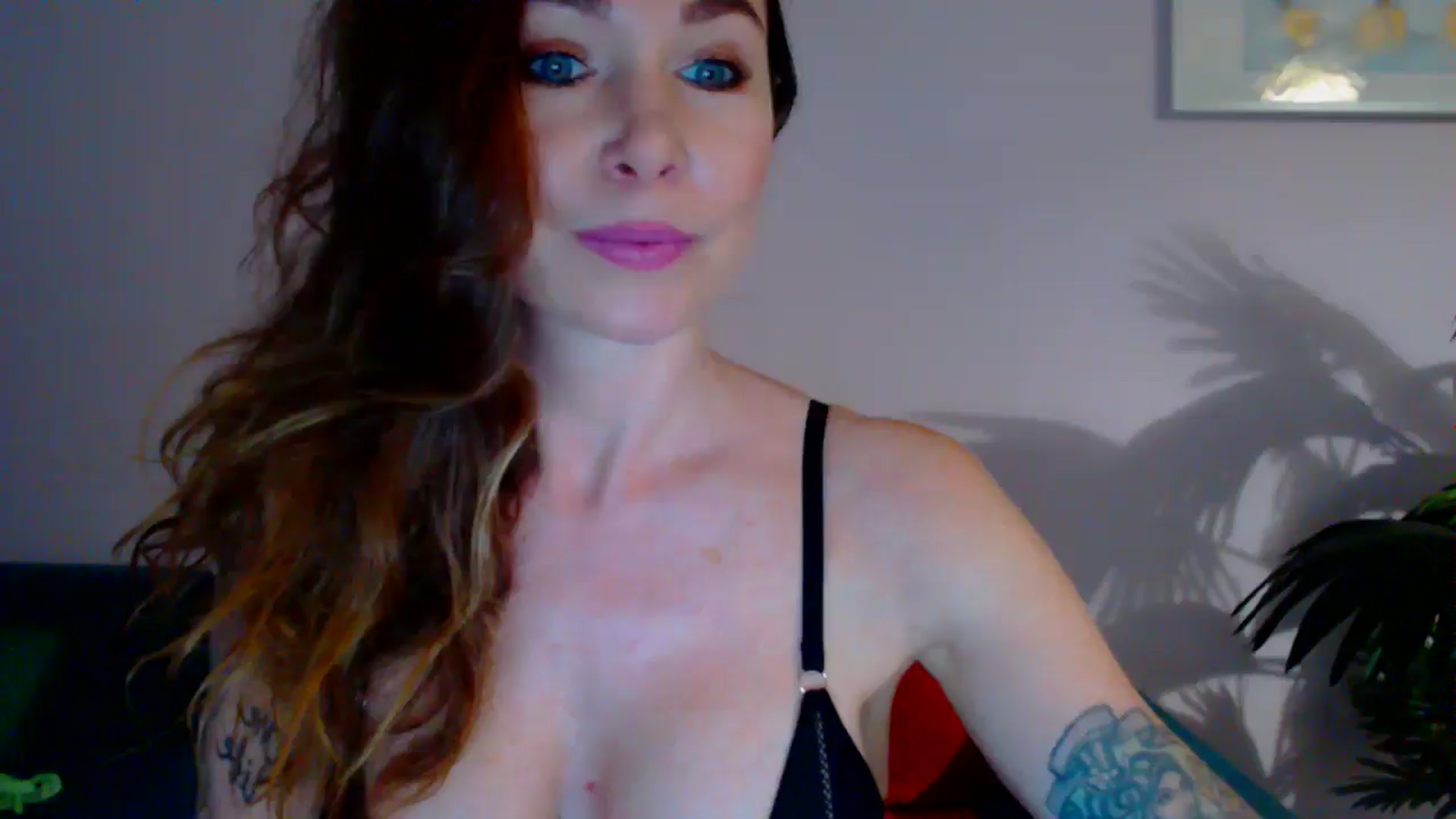 Gallery image thumbnail from Delilah_sweet's myfreecams stream on, 05/22/2024, 15:33 image 14 of 20