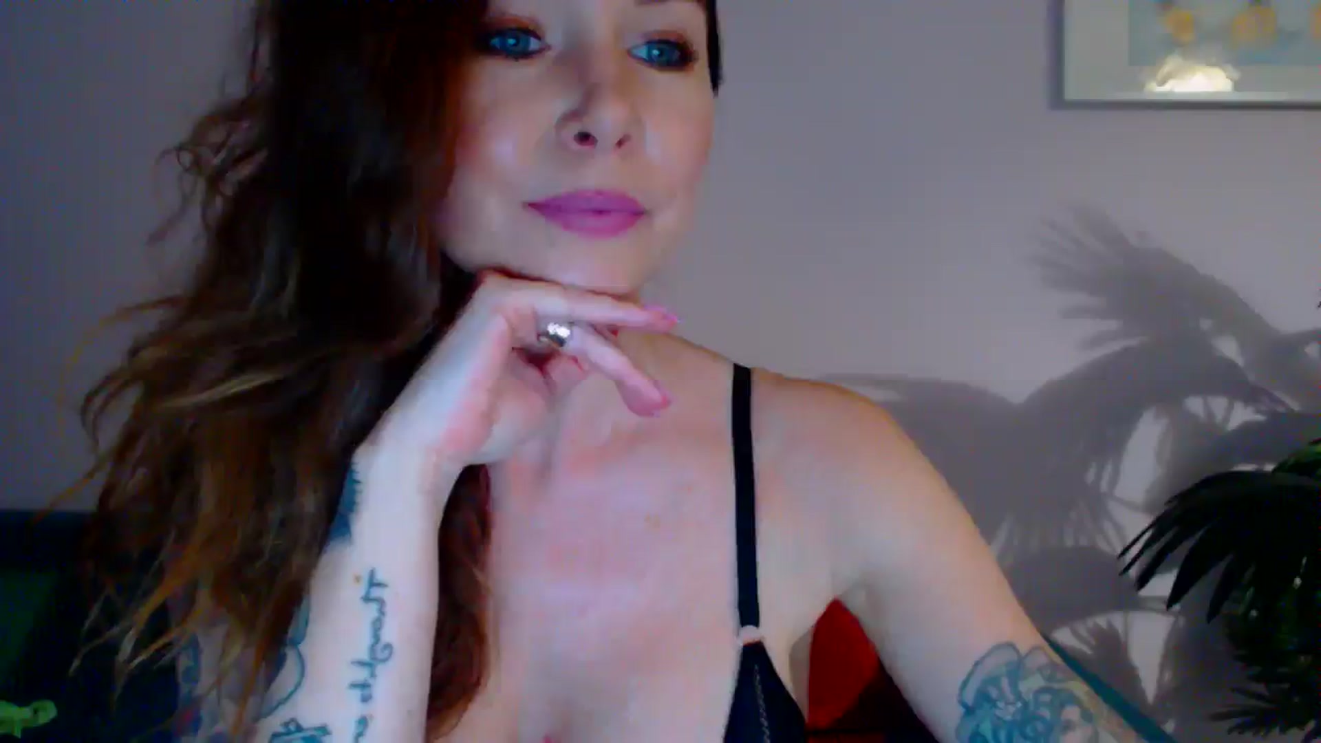 Gallery image thumbnail from Delilah_sweet's myfreecams stream on, 05/22/2024, 15:33 image 4 of 20
