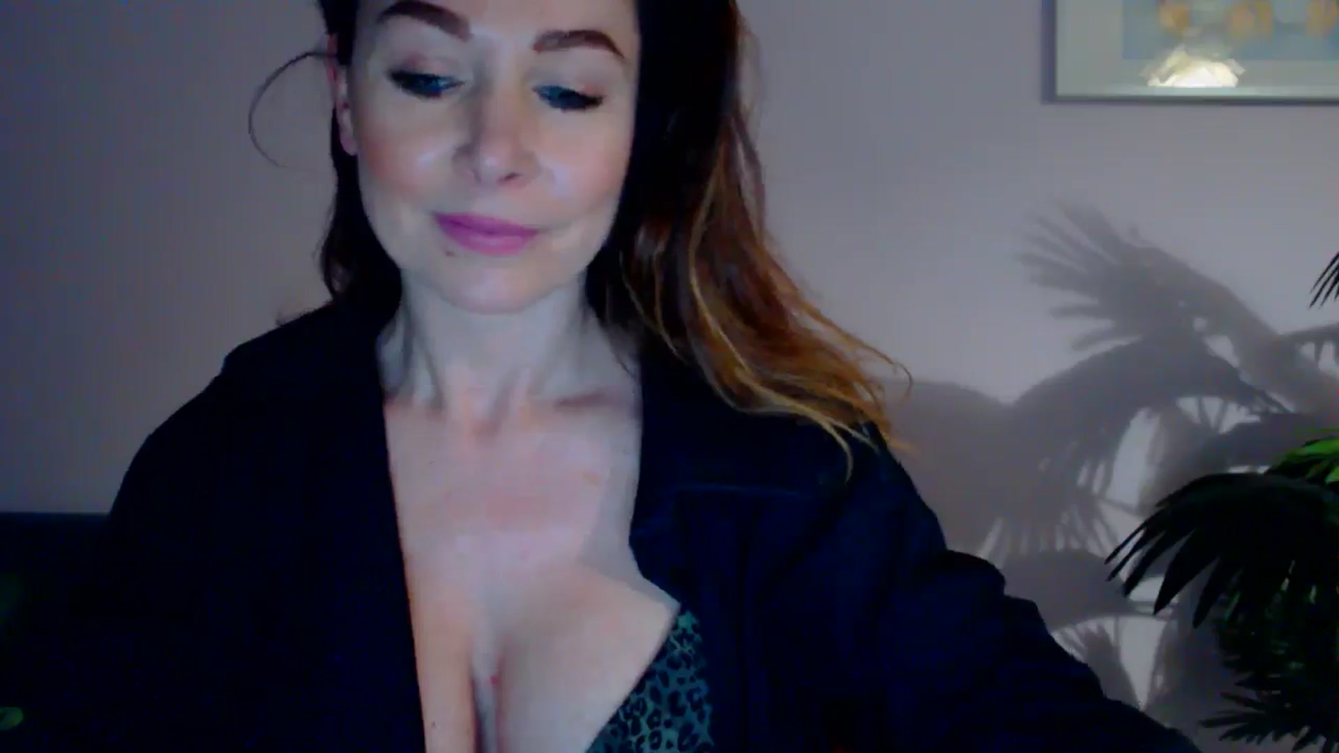 Gallery image thumbnail from Delilah_sweet's myfreecams stream on, 05/23/2024, 13:12 image 4 of 20