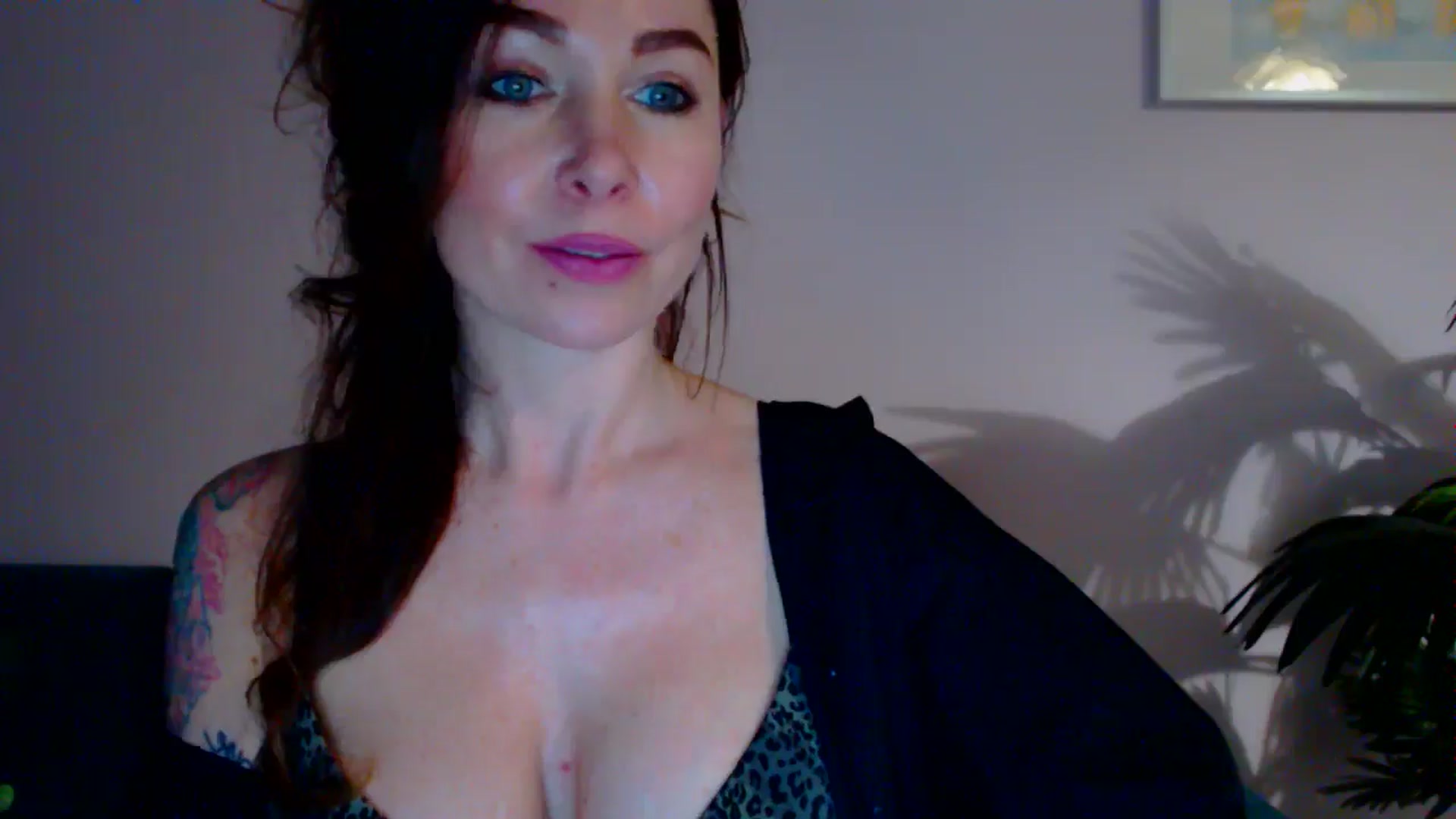 Gallery image thumbnail from Delilah_sweet's myfreecams stream on, 05/23/2024, 15:14 image 13 of 20