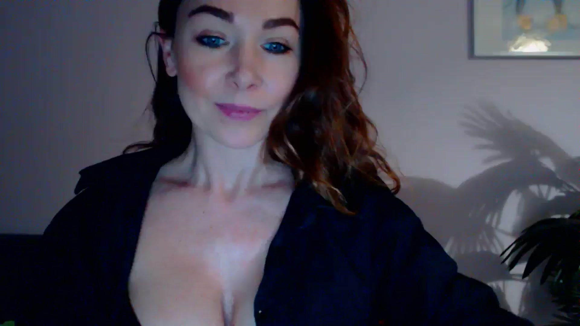 Gallery image thumbnail from Delilah_sweet's myfreecams stream on, 05/27/2024, 15:40 image 17 of 20