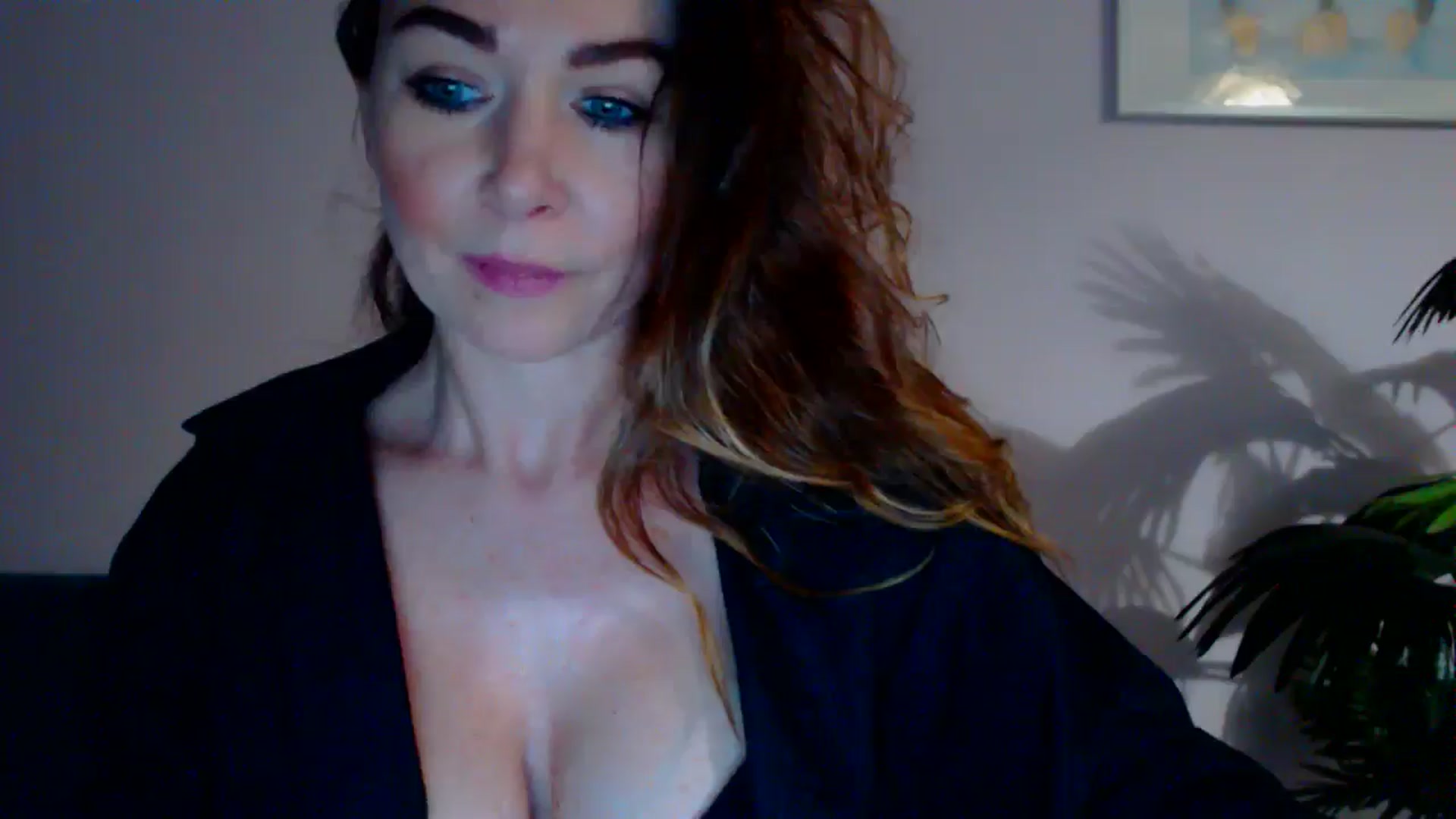 Gallery image thumbnail from Delilah_sweet's myfreecams stream on, 05/27/2024, 16:05 image 8 of 20