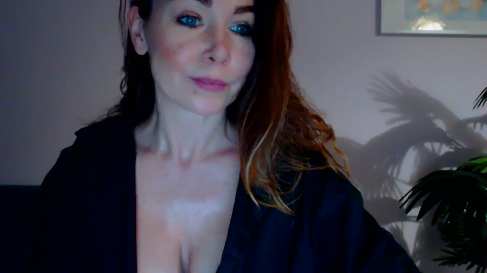 Gallery image thumbnail from Delilah_sweet's myfreecams stream on, 05/27/2024, 16:40 image 6 of 20