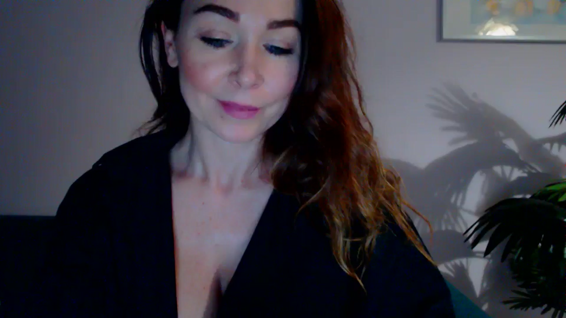 Gallery image thumbnail from Delilah_sweet's myfreecams stream on, 05/27/2024, 16:40 image 13 of 20