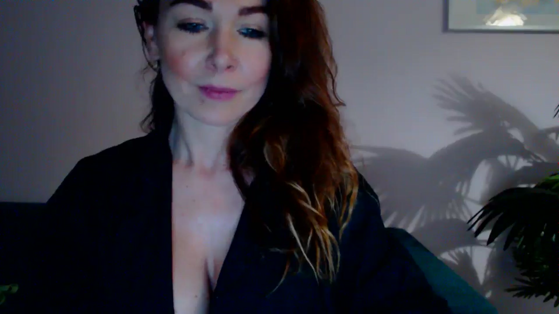 Gallery image thumbnail from Delilah_sweet's myfreecams stream on, 05/27/2024, 17:15 image 10 of 20