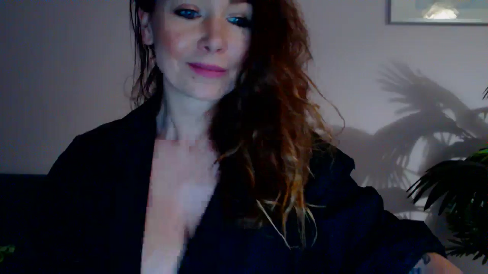 Gallery image thumbnail from Delilah_sweet's myfreecams stream on, 05/27/2024, 17:15 image 7 of 20