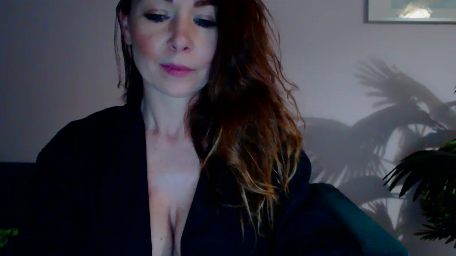Gallery image thumbnail from Delilah_sweet's myfreecams stream on, 05/27/2024, 17:15 image 11 of 20