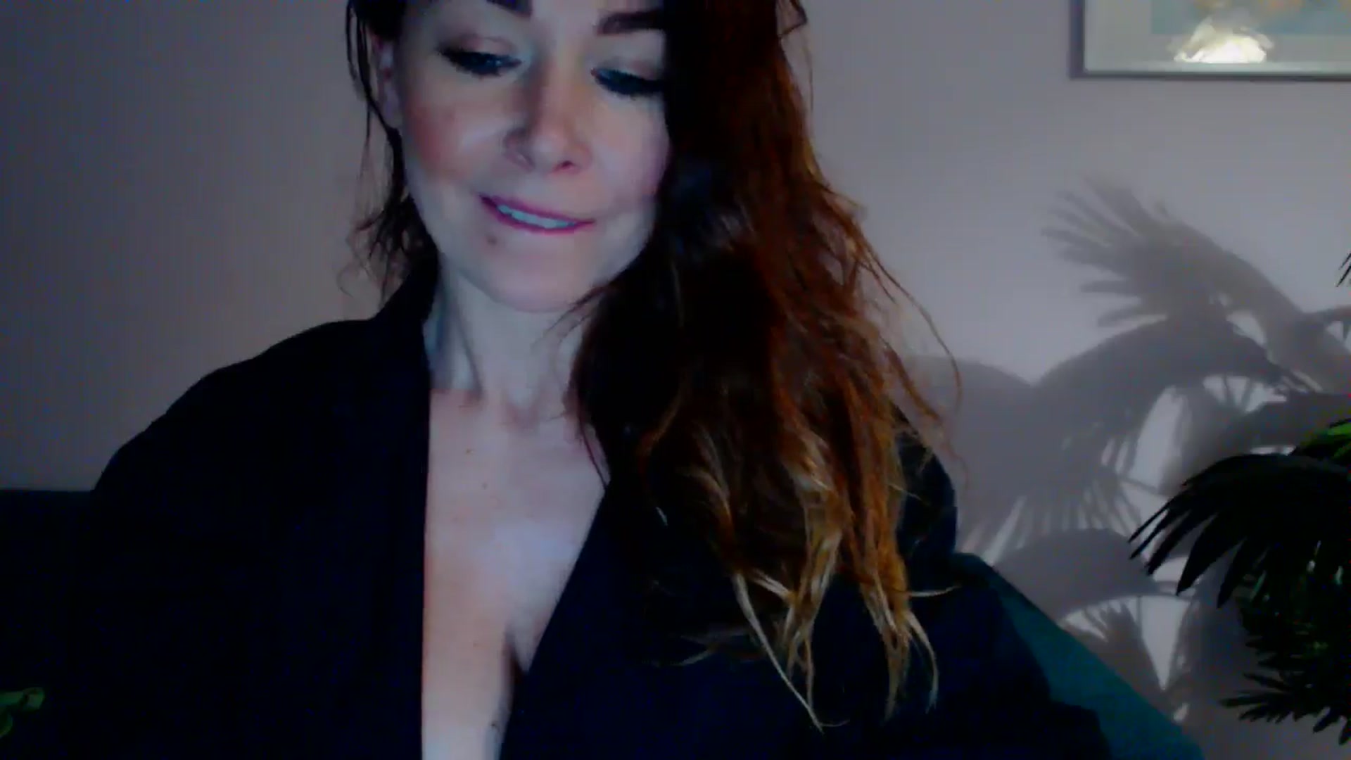 Gallery image thumbnail from Delilah_sweet's myfreecams stream on, 05/27/2024, 17:15 image 8 of 20