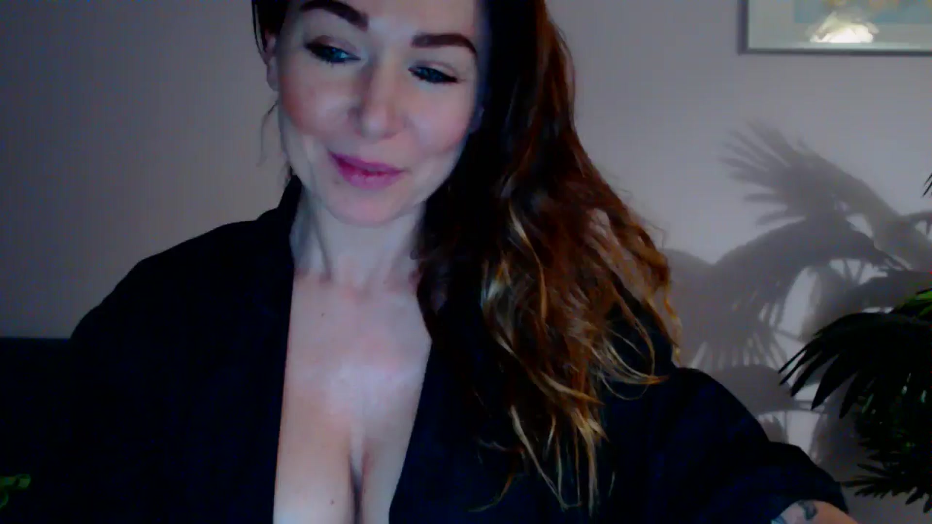 Gallery image thumbnail from Delilah_sweet's myfreecams stream on, 05/27/2024, 17:15 image 9 of 20