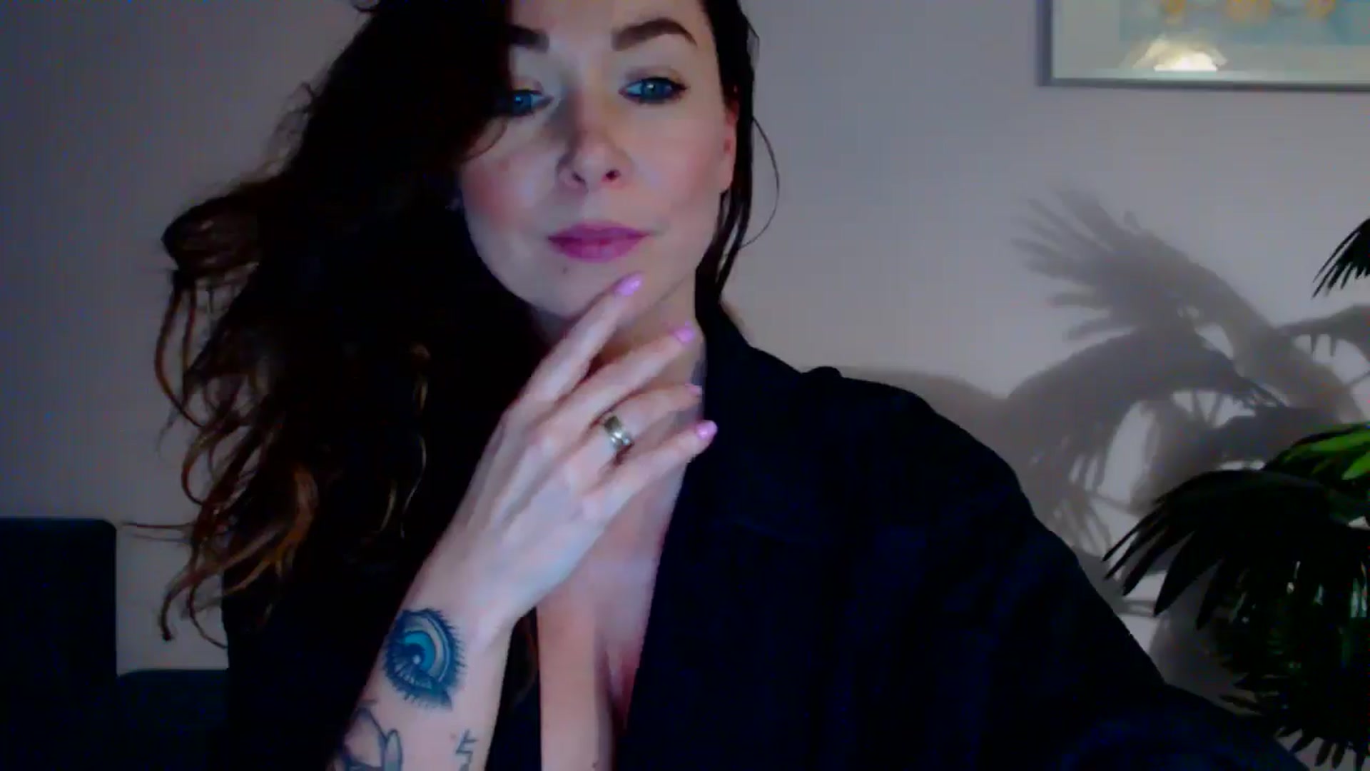 Gallery image thumbnail from Delilah_sweet's myfreecams stream on, 05/27/2024, 17:36 image 6 of 20