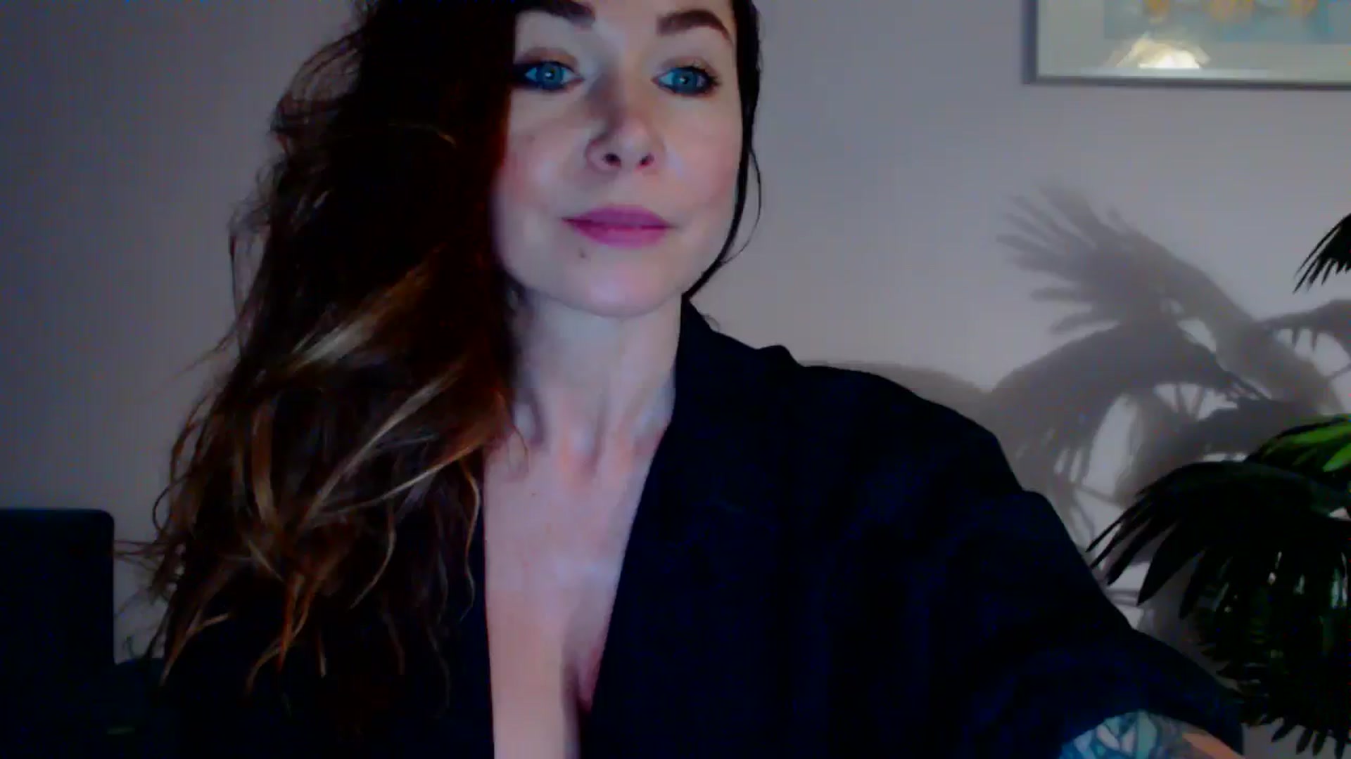 Gallery image thumbnail from Delilah_sweet's myfreecams stream on, 05/27/2024, 17:36 image 11 of 20