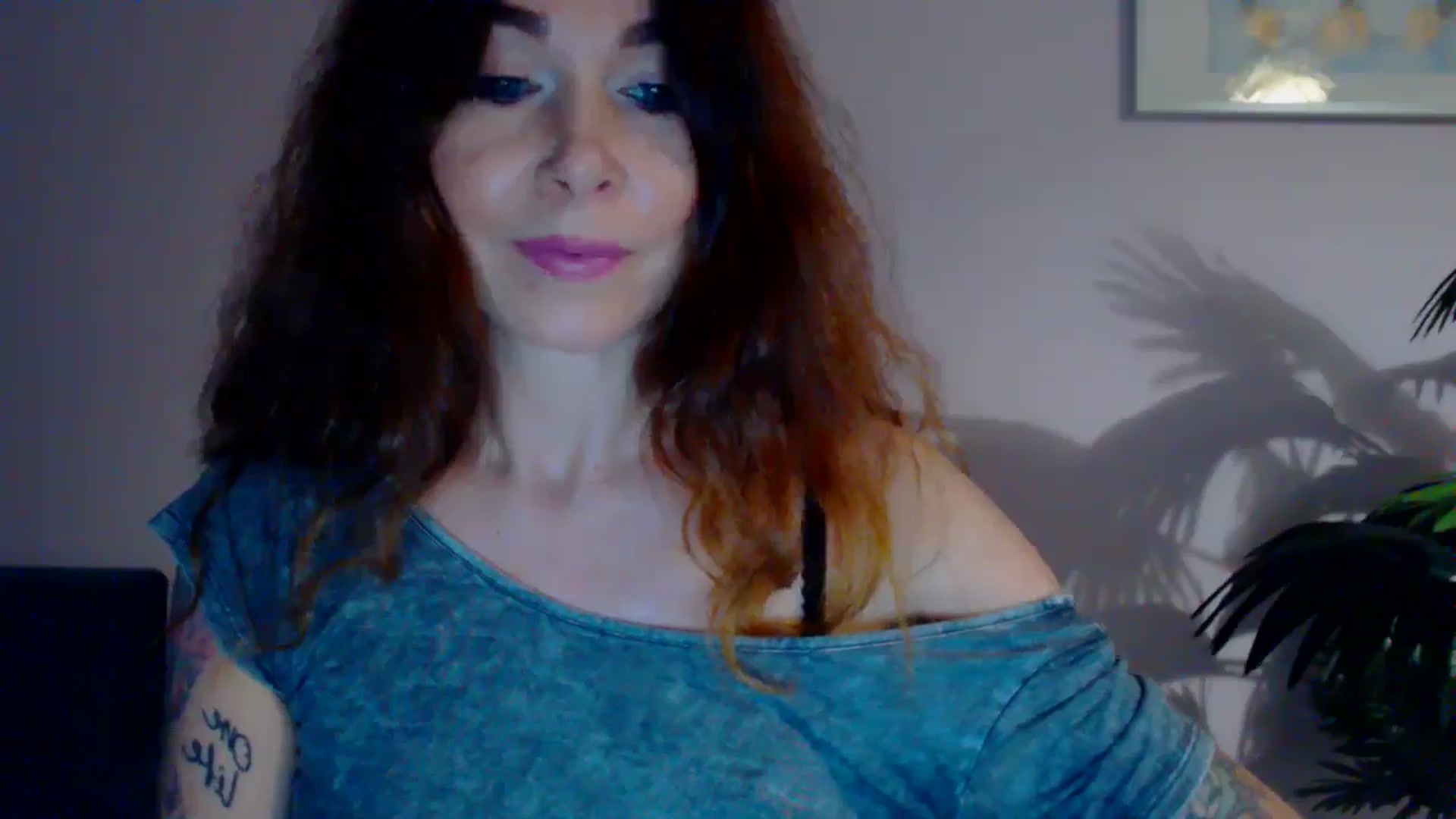 Gallery image thumbnail from Delilah_sweet's myfreecams stream on, 05/28/2024, 15:38 image 6 of 20