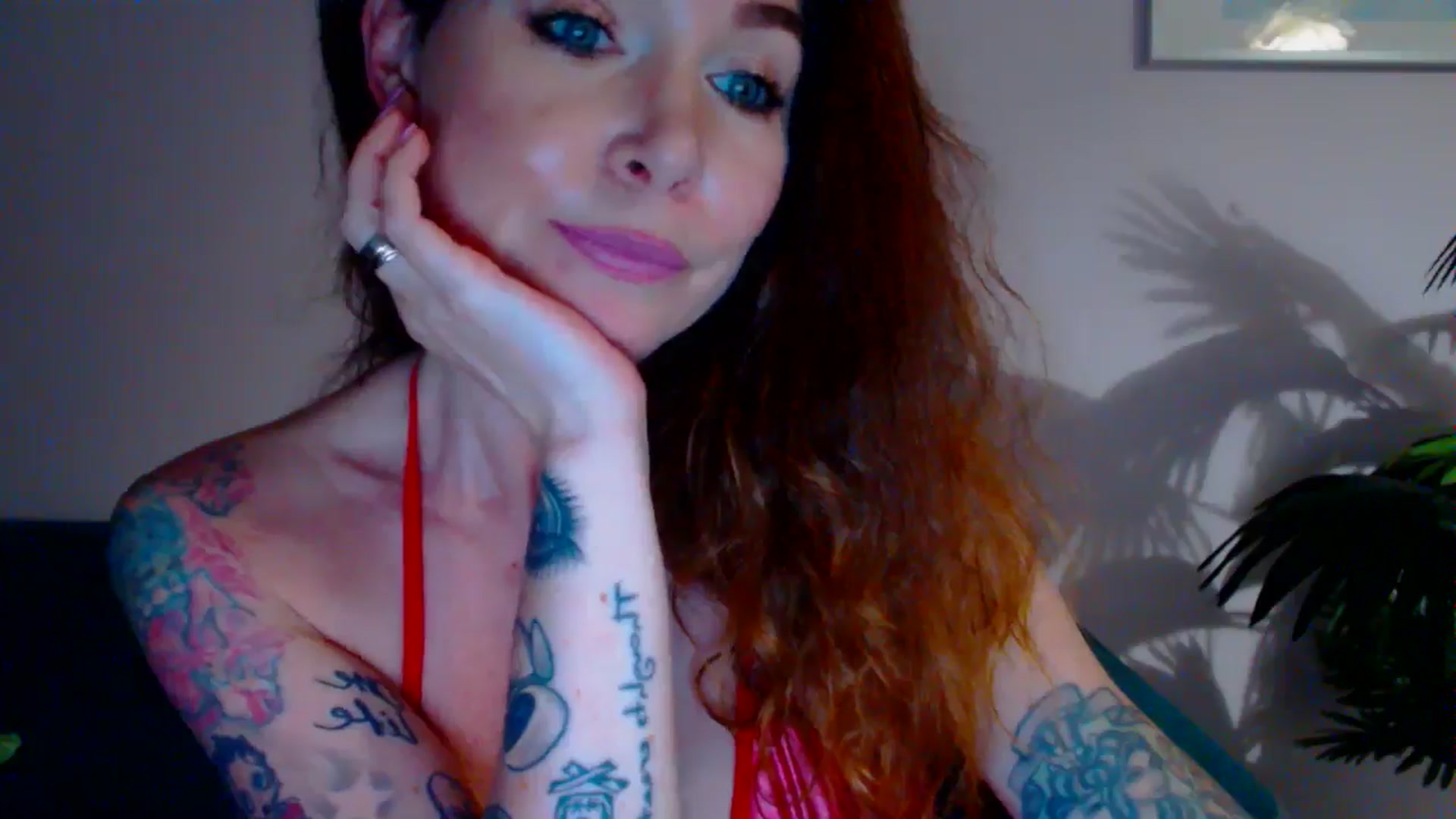 Gallery image thumbnail from Delilah_sweet's myfreecams stream on, 05/28/2024, 17:45 image 17 of 20