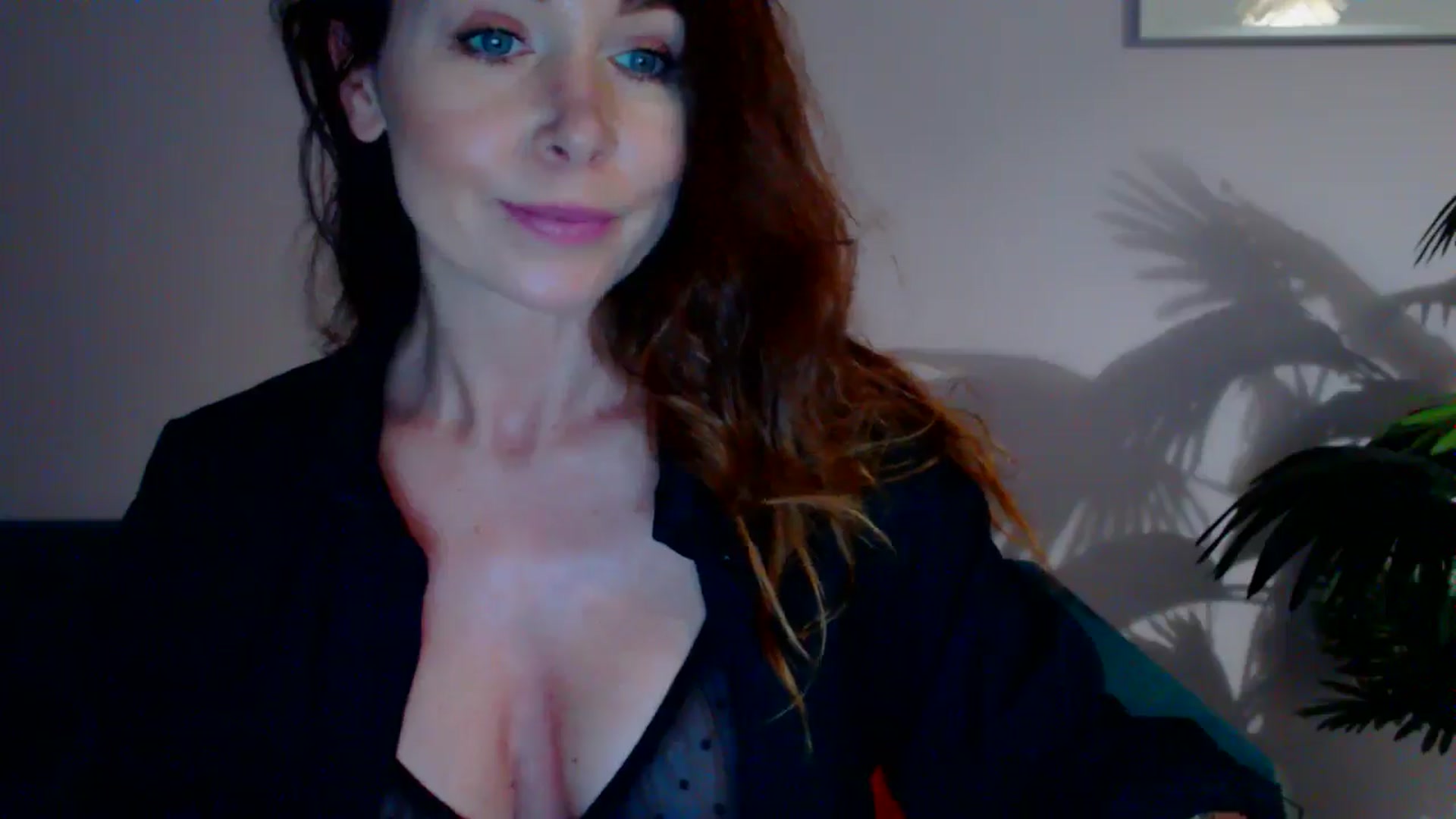 Gallery image thumbnail from Delilah_sweet's myfreecams stream on, 06/03/2024, 16:45 image 3 of 20