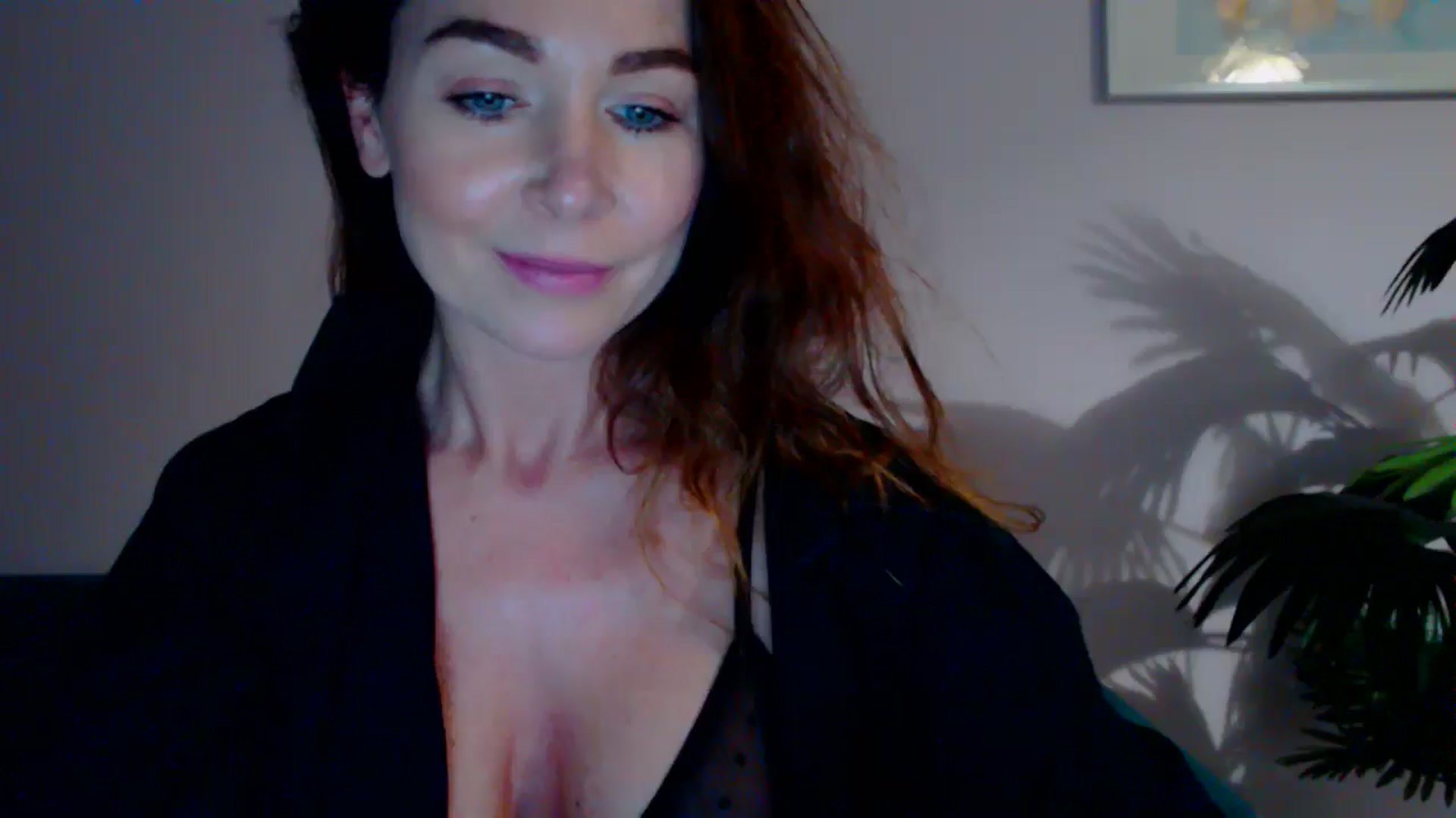Gallery image thumbnail from Delilah_sweet's myfreecams stream on, 06/03/2024, 17:28 image 8 of 20