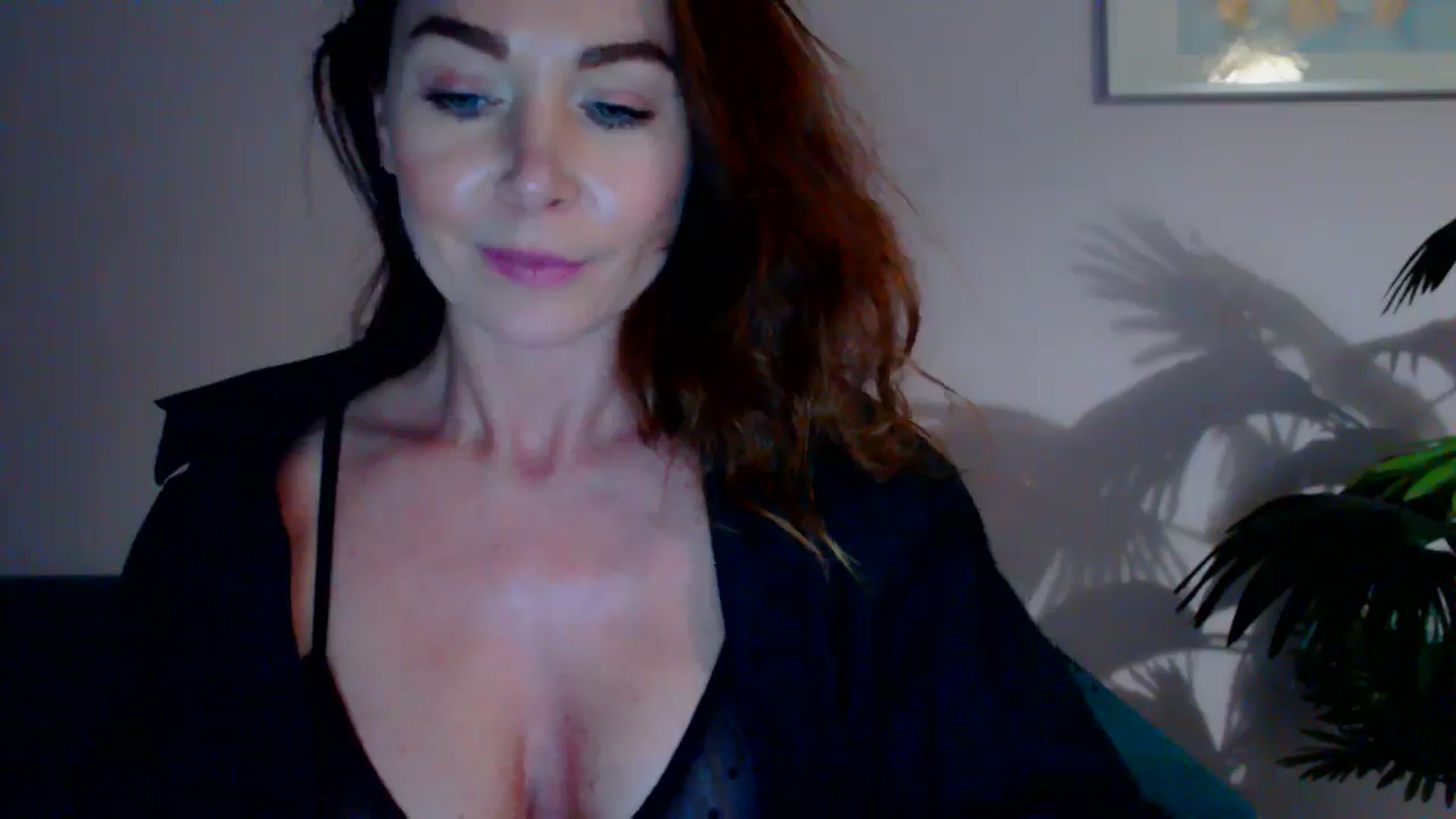 Gallery image thumbnail from Delilah_sweet's myfreecams stream on, 06/03/2024, 17:28 image 9 of 20