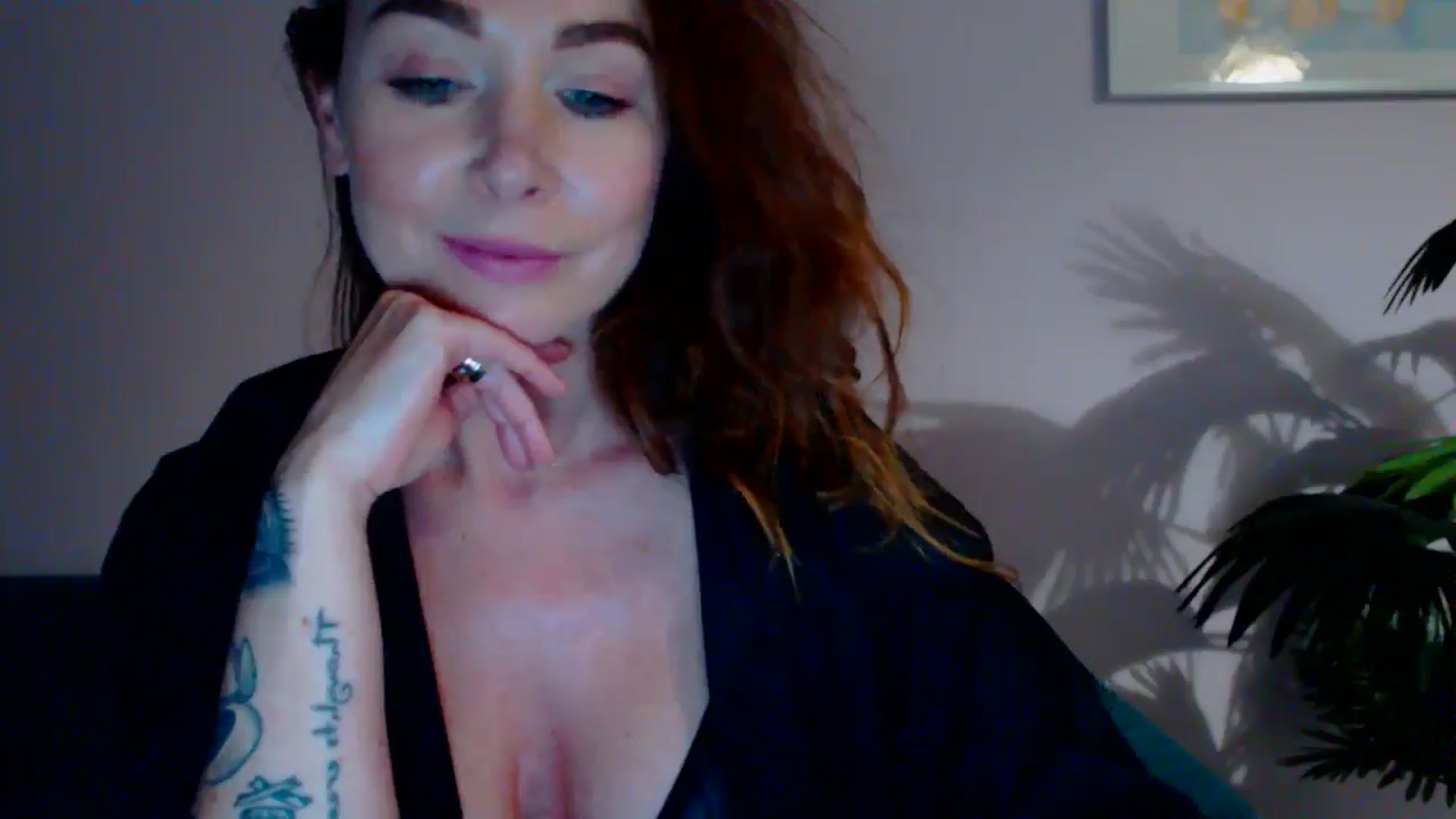 Gallery image thumbnail from Delilah_sweet's myfreecams stream on, 06/03/2024, 17:28 image 12 of 20