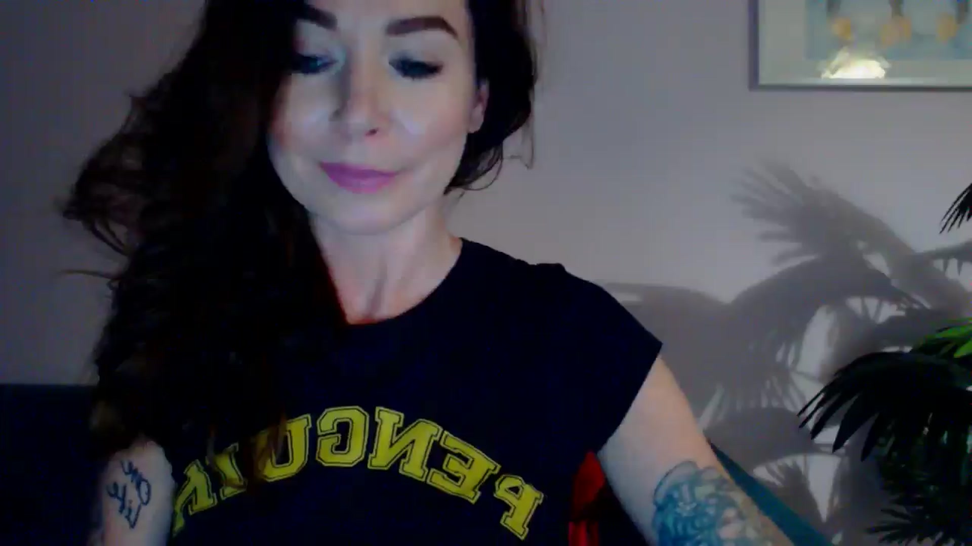 Gallery image thumbnail from Delilah_sweet's myfreecams stream on, 06/04/2024, 15:47 image 18 of 20